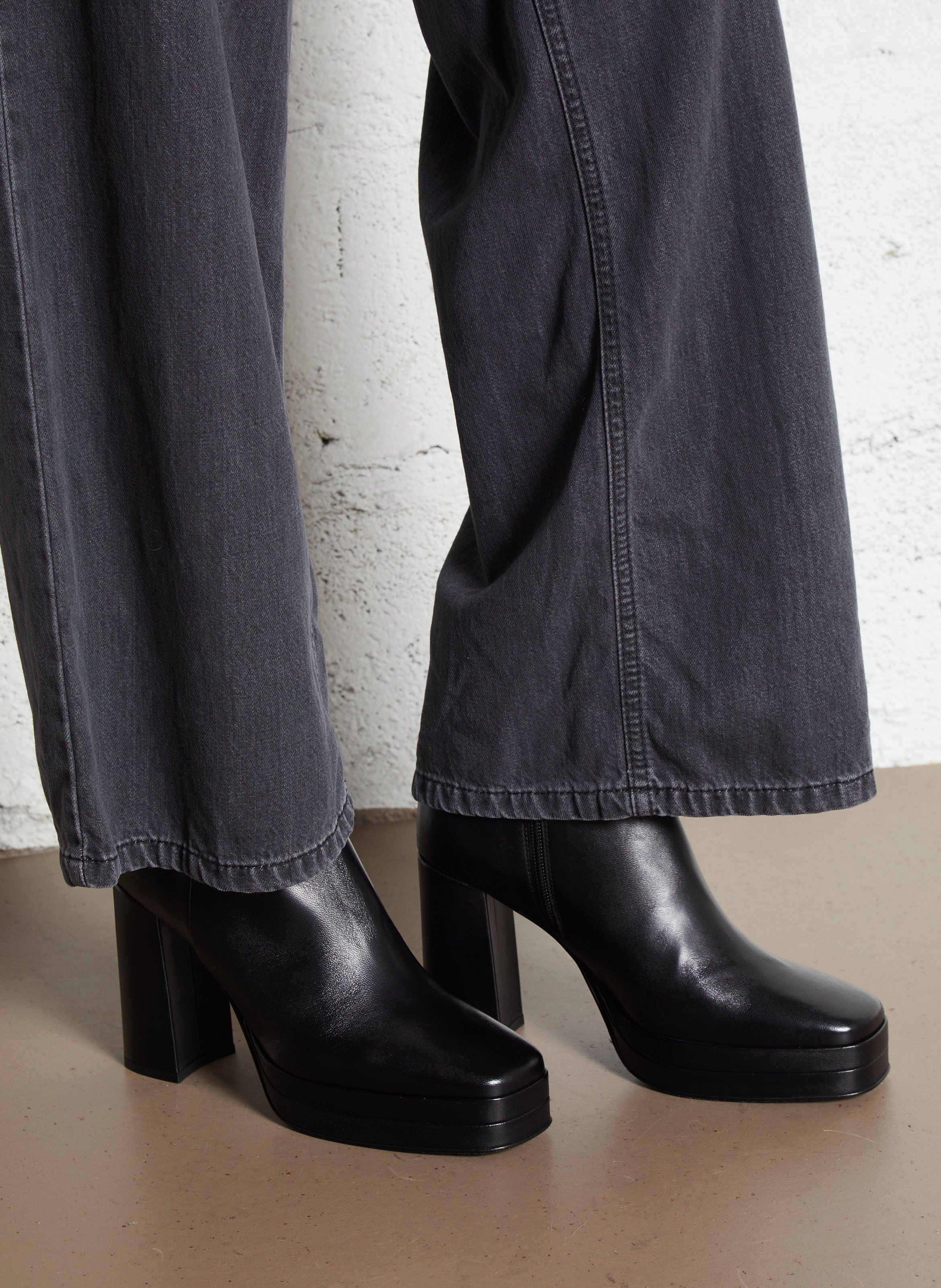 Bottines à talons en cuir BOBBIES Noir