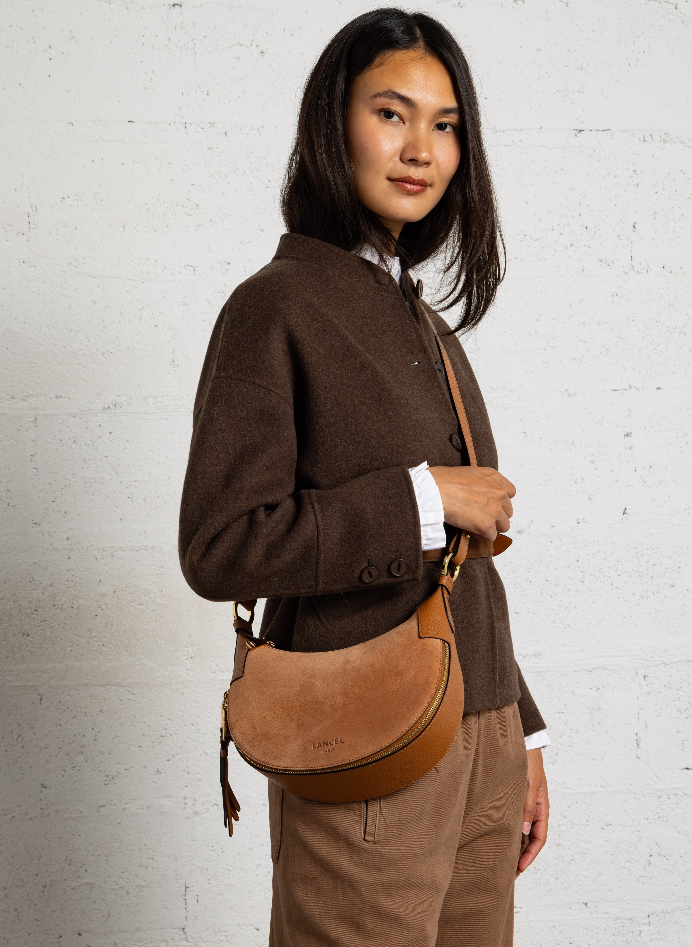Zipped leather Hobo bag LANCEL Beige