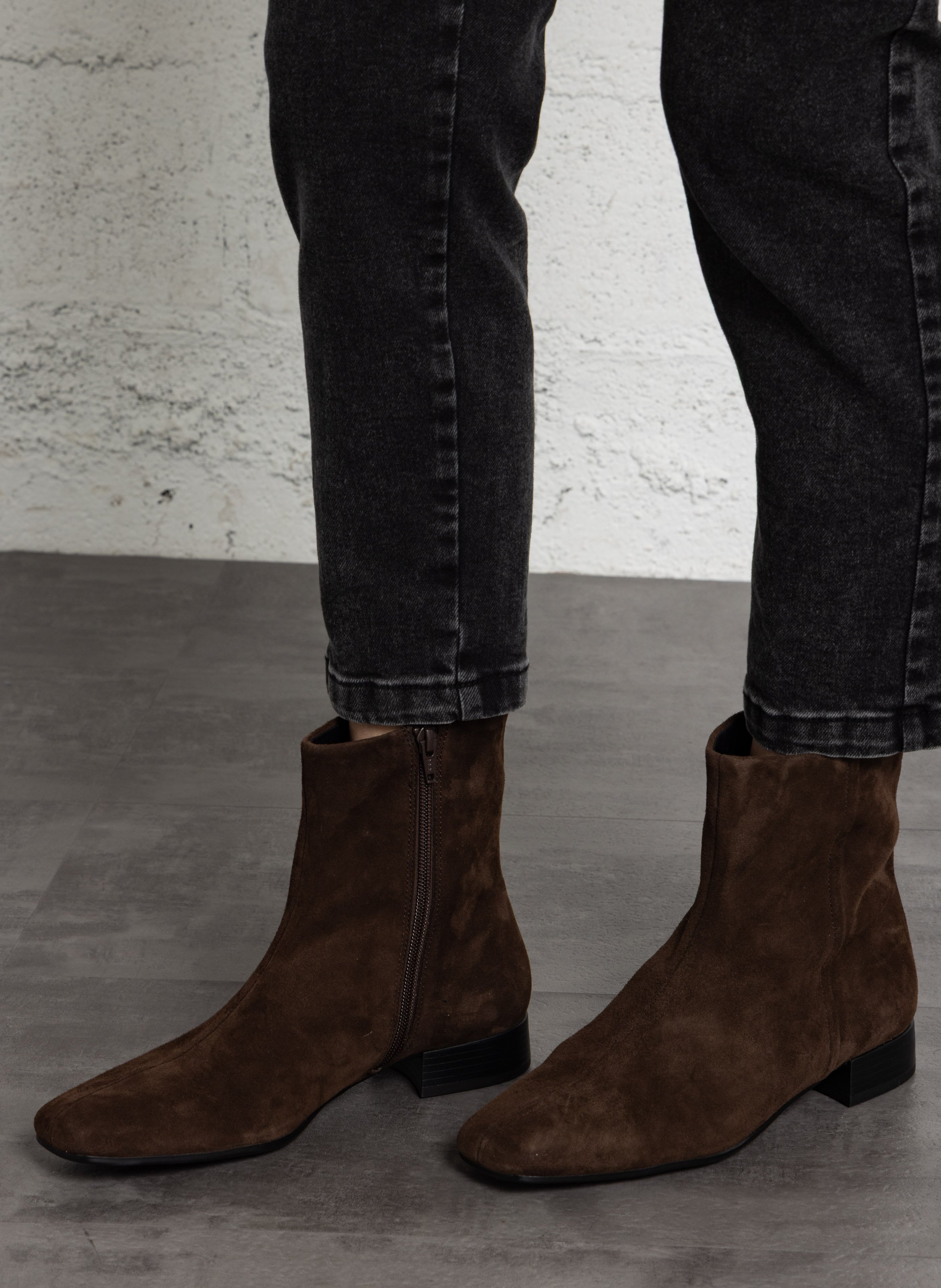 Low heel suede leather boots VAGABOND Brown