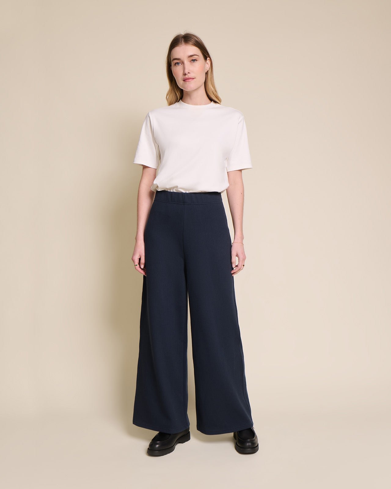 Le pantalon pauline en coton bio côtelé EMOI EMOI Blue