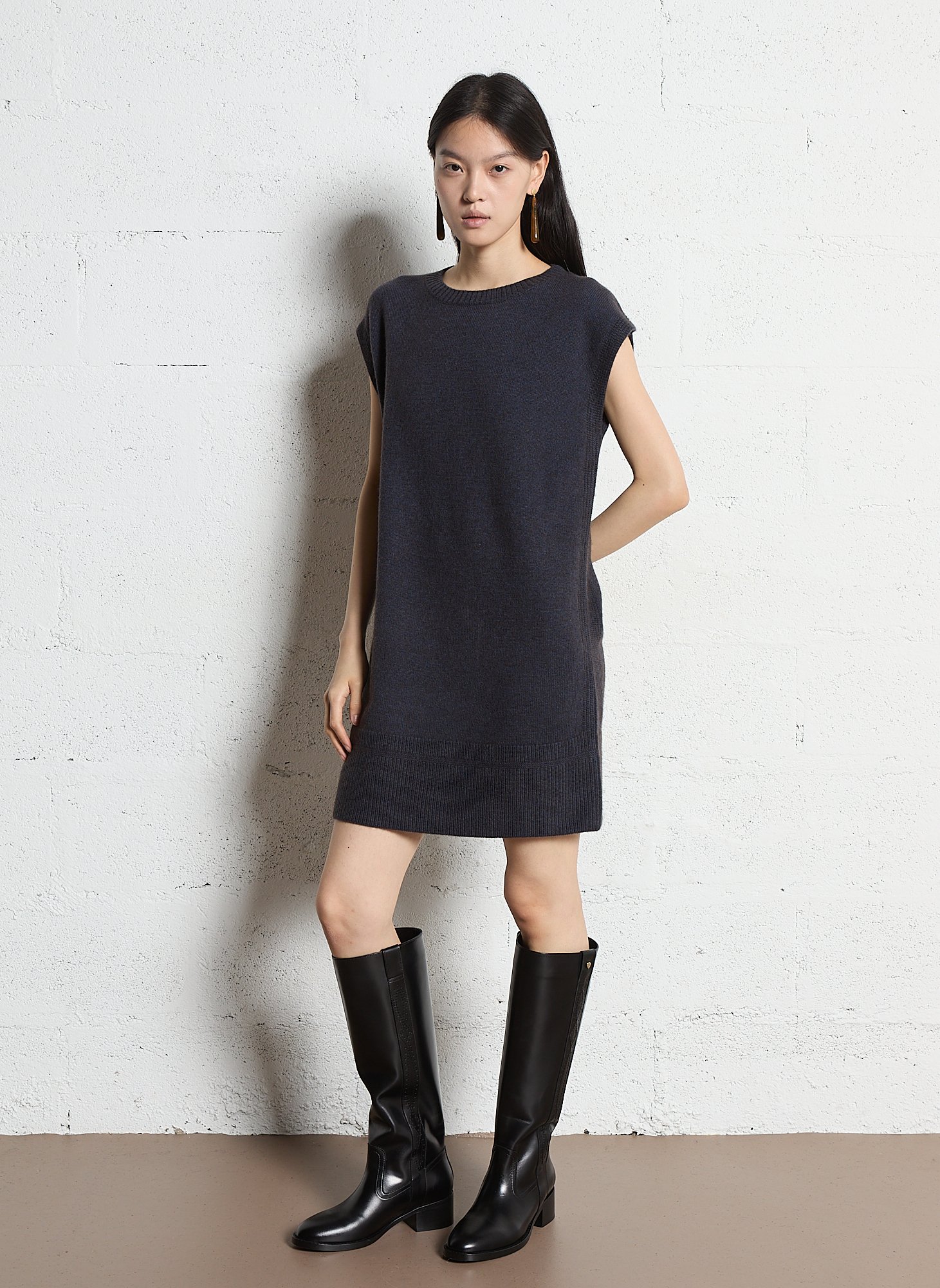Short round-neck wool dress MAISON 123 Blue