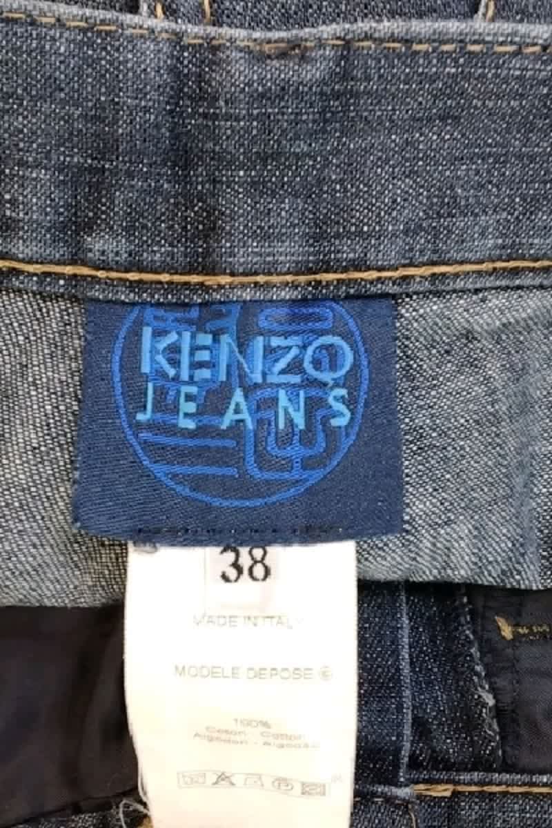 - Straight-leg jeans
- 5 pockets
- Straight cut
- Faded effect Blue