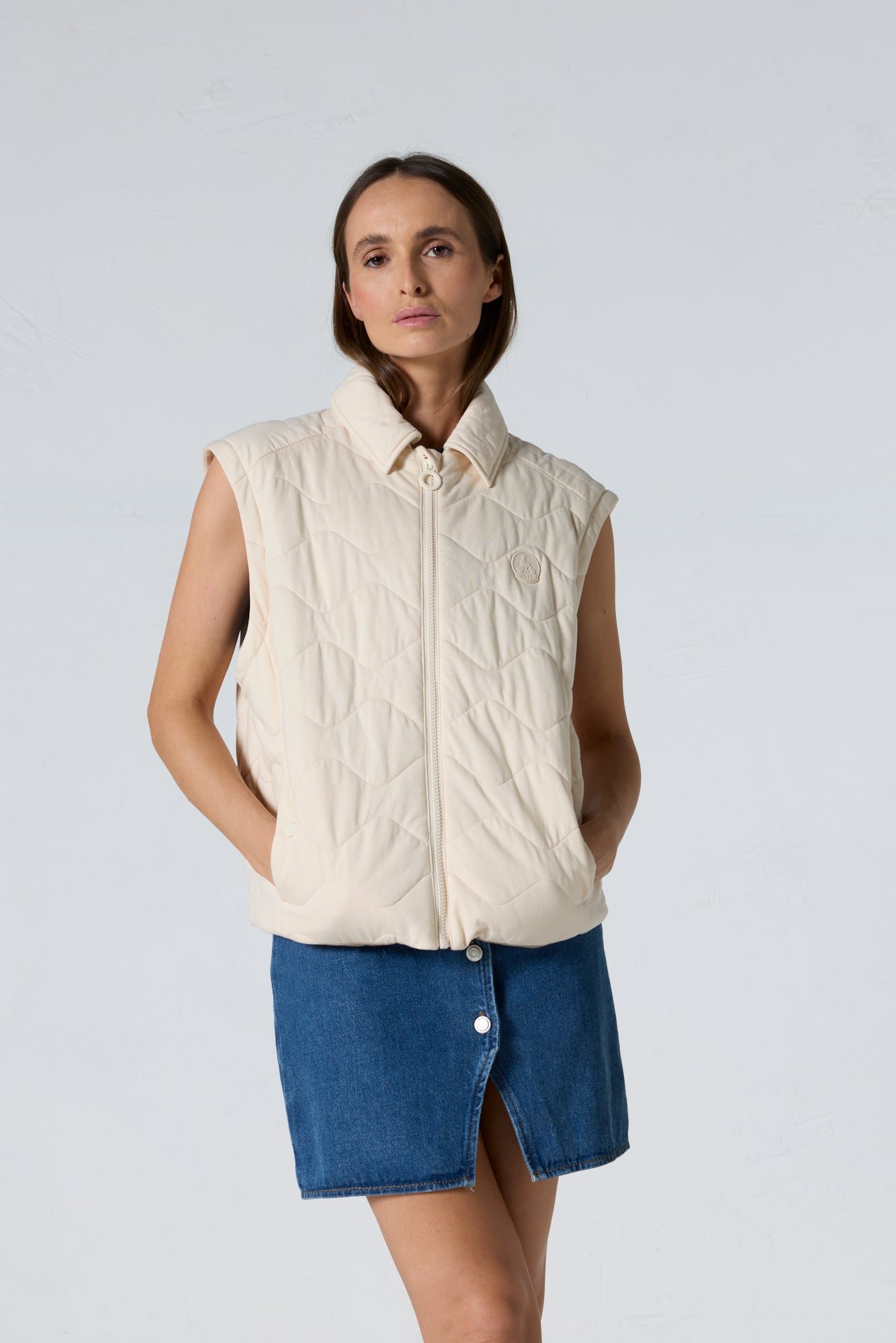 Sacha removable sleeve bomber jacket JOTT Brown