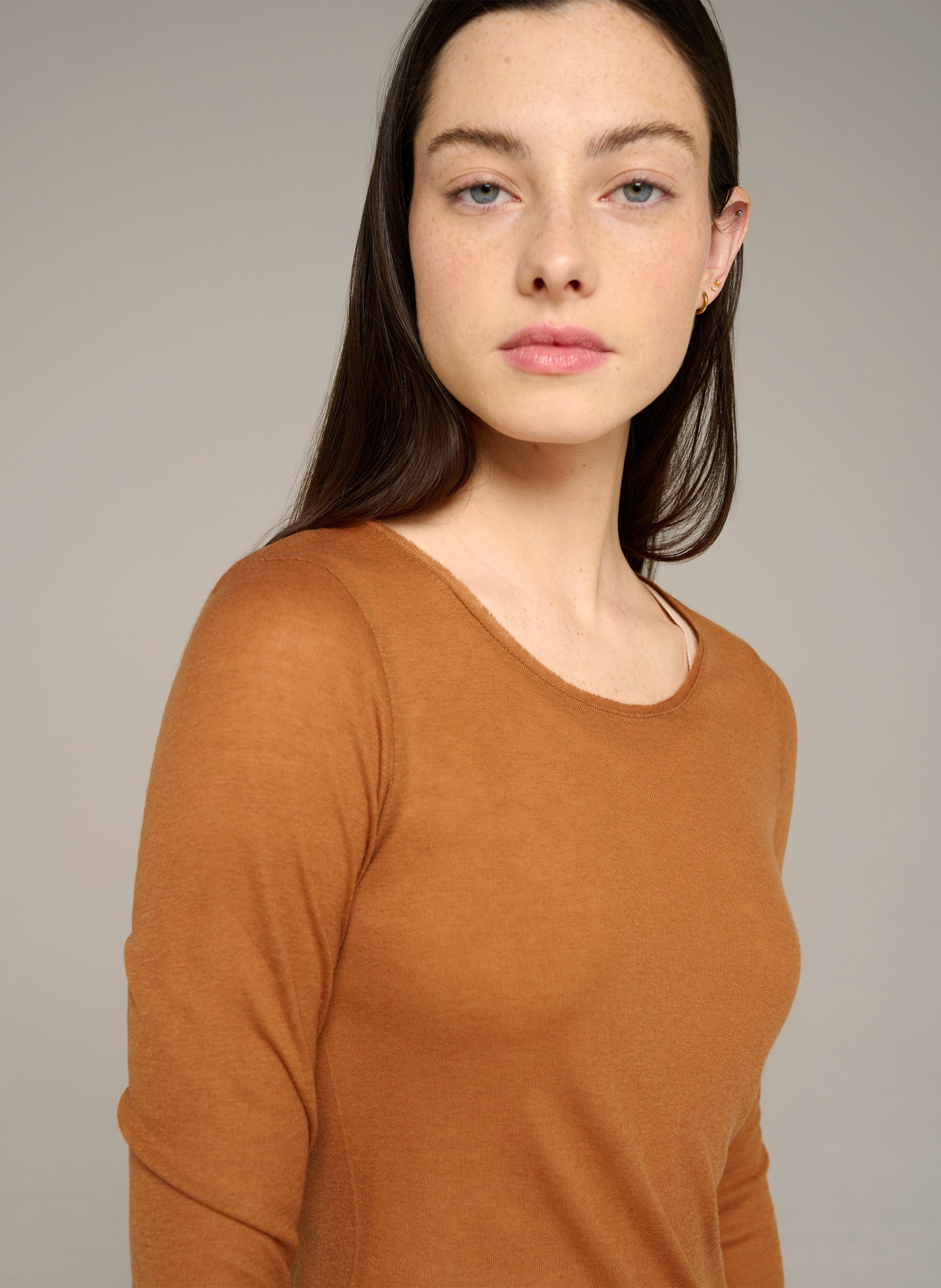 Langarmshirt mit Rundhalsausschnitt COTELAC ACOTE Braun