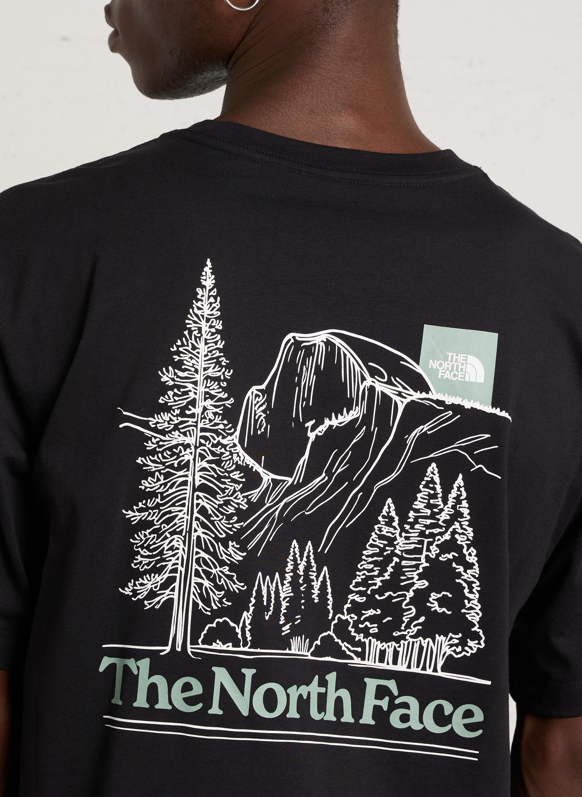 Short-sleeved screen-printed T-shirt in blended cotton. THE NORTH FACE Black
