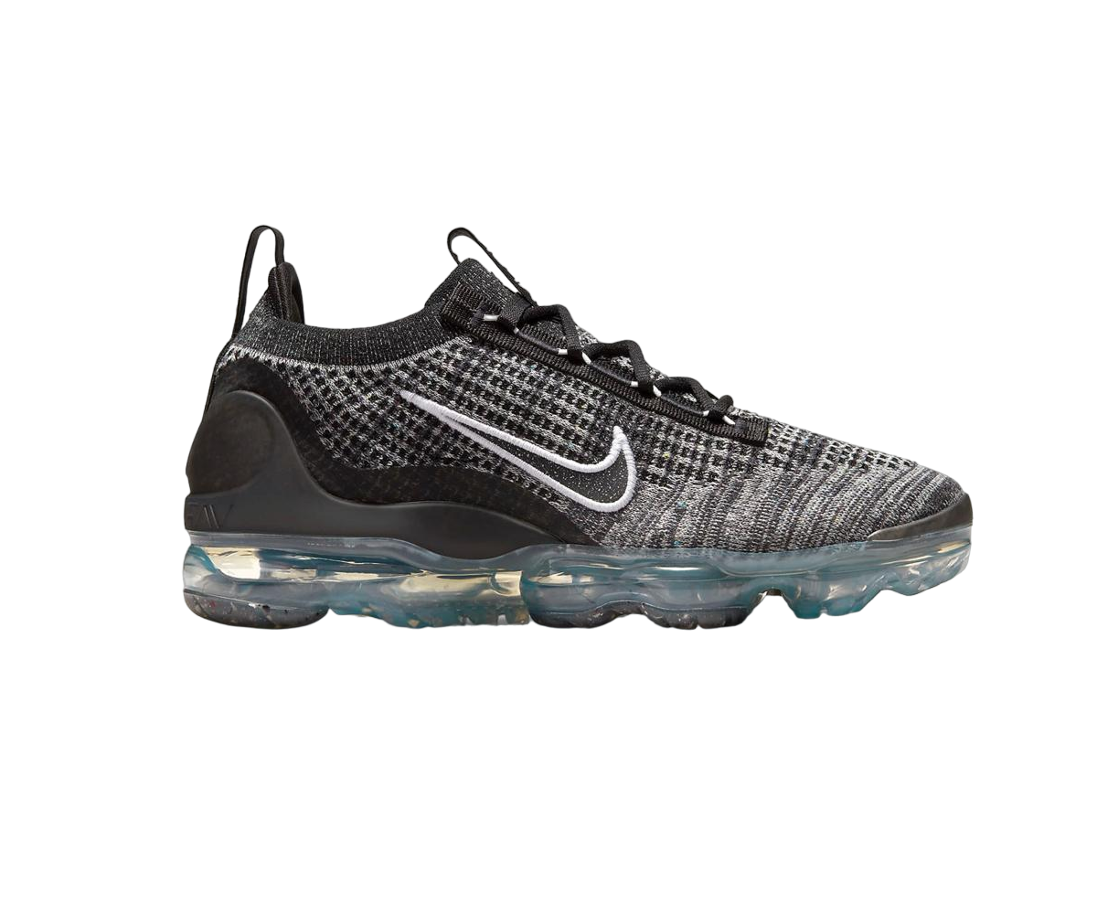 Low-top trainers NIKE Black