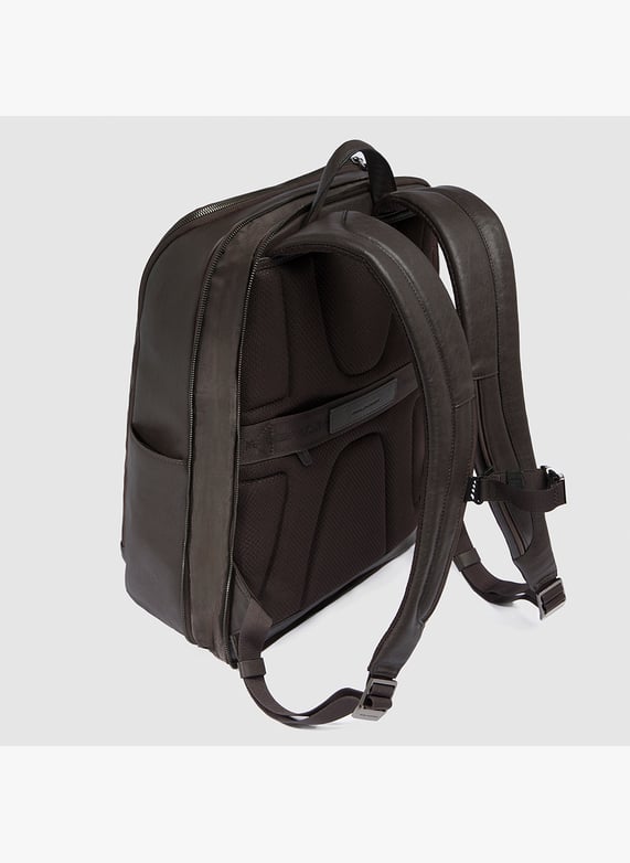 backpack for laptop and ipad pro The SaharaCase notebook carrying backpack combines functionality and style iPad Backpack, Compact, Padded, 10-Year