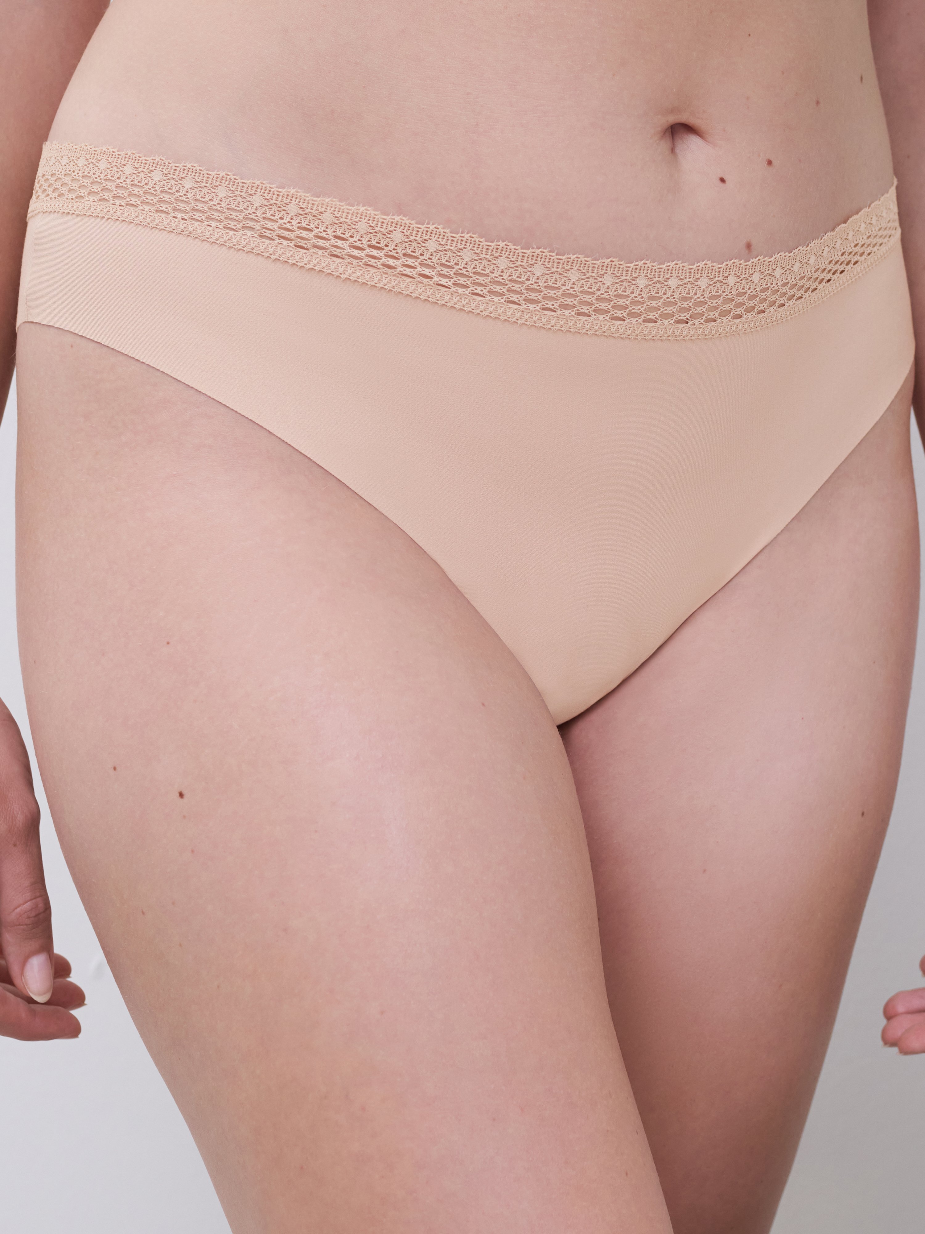 Cotton tanga CHANTELLE Beige