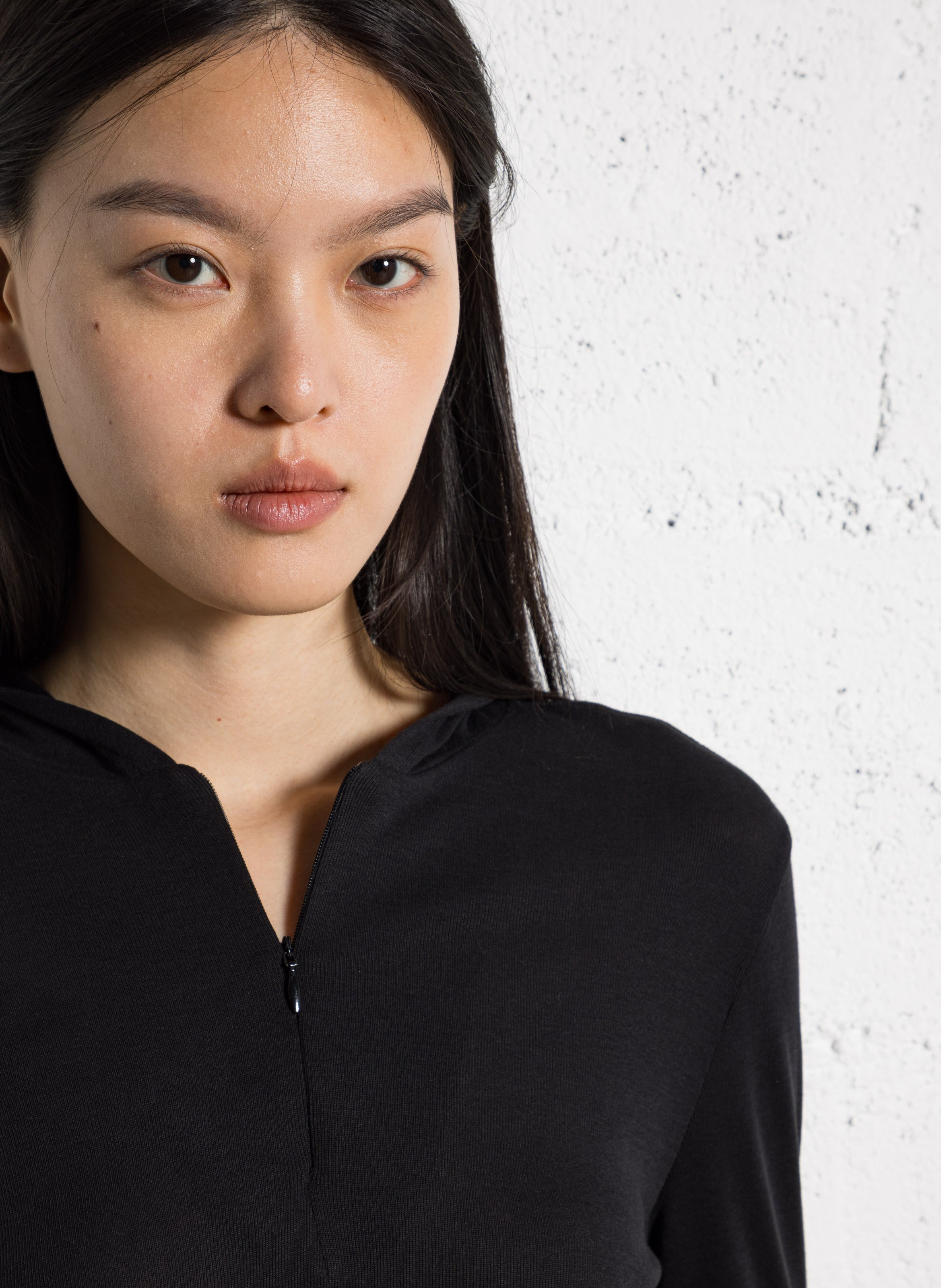 Gilet col rond à capuche  I CODE Noir