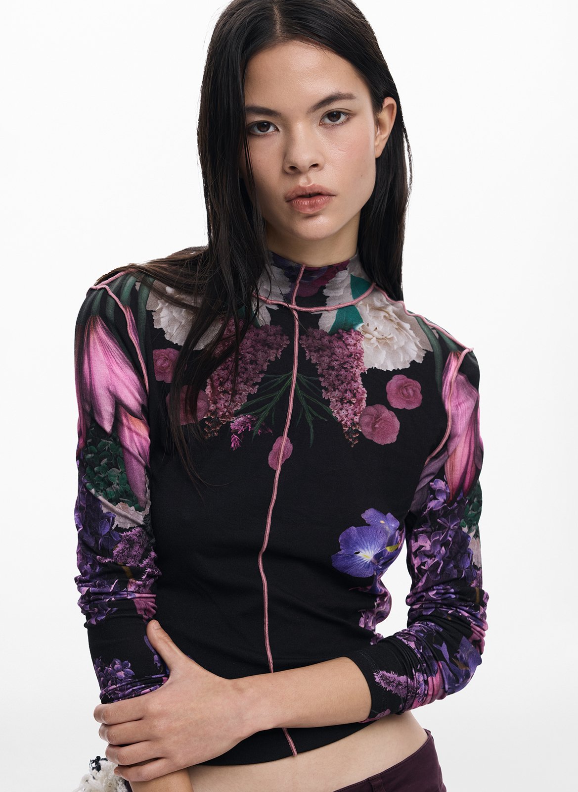 Top dritto a collo alto con stampa DESIGUAL Nero