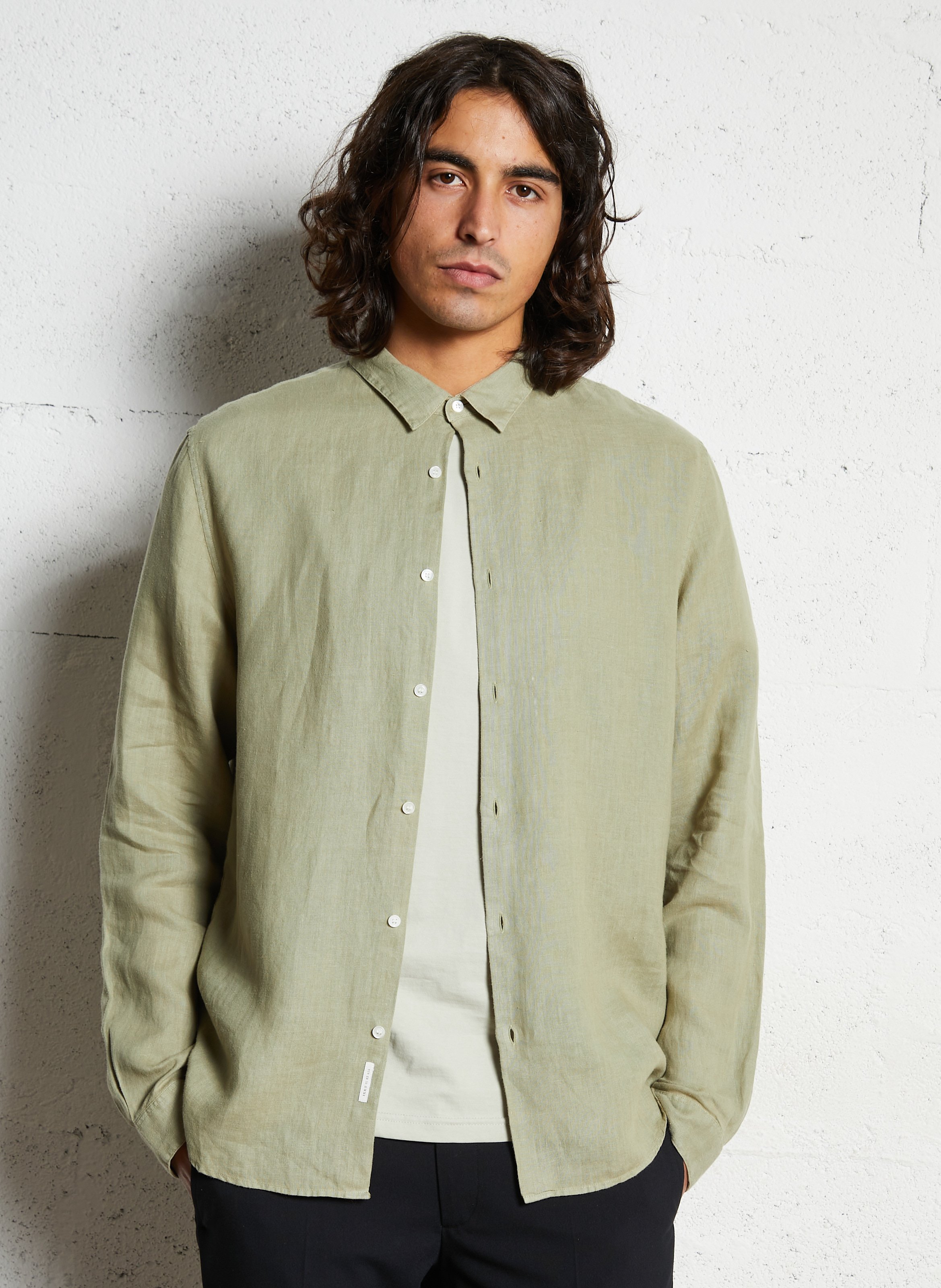 Slim-fit shirt with Parisian collar in linen. IKKS