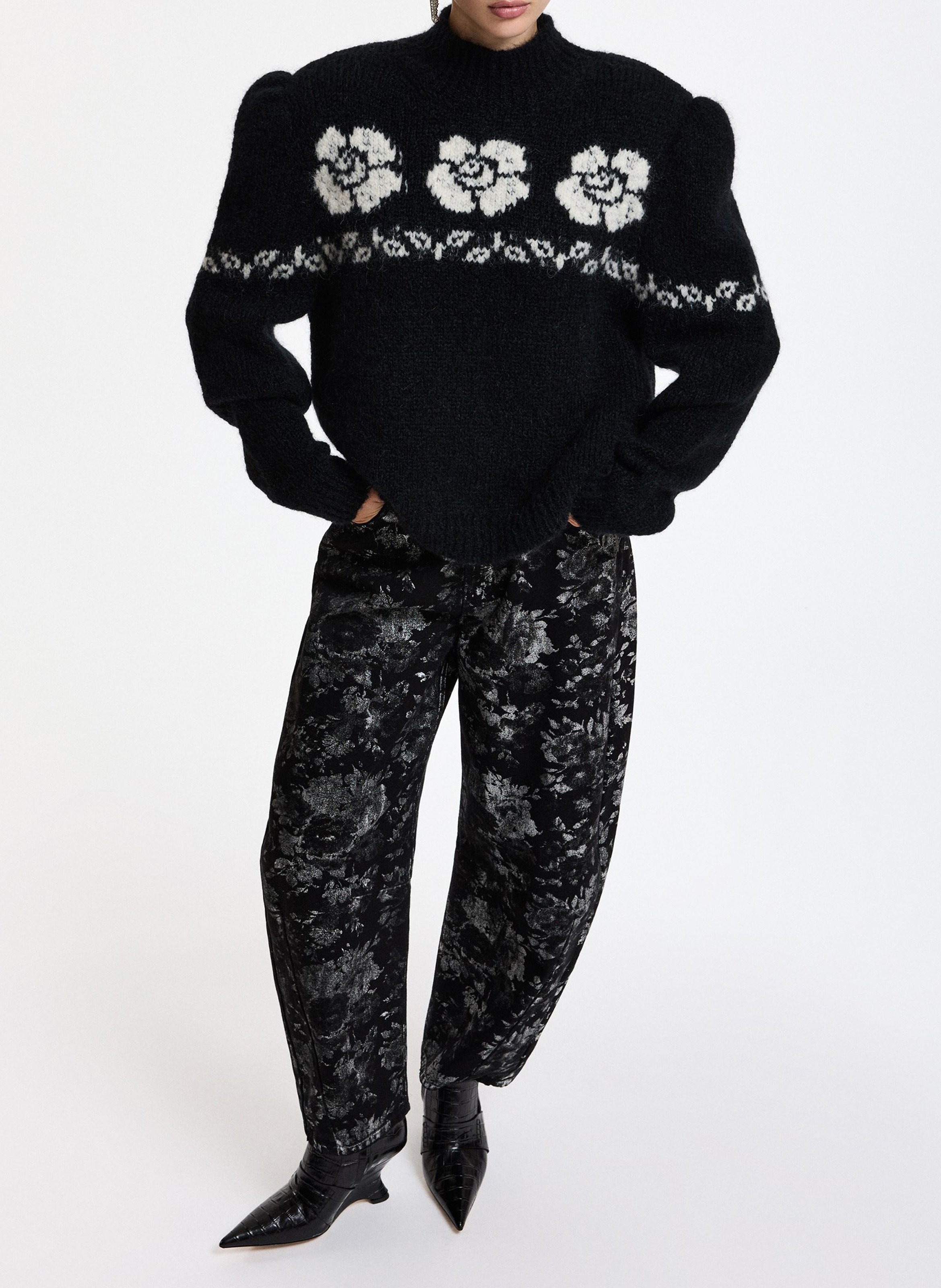 Bedruckte Barrel-Jeans mit hohem Bund ESSENTIEL ANTWERP Schwarz