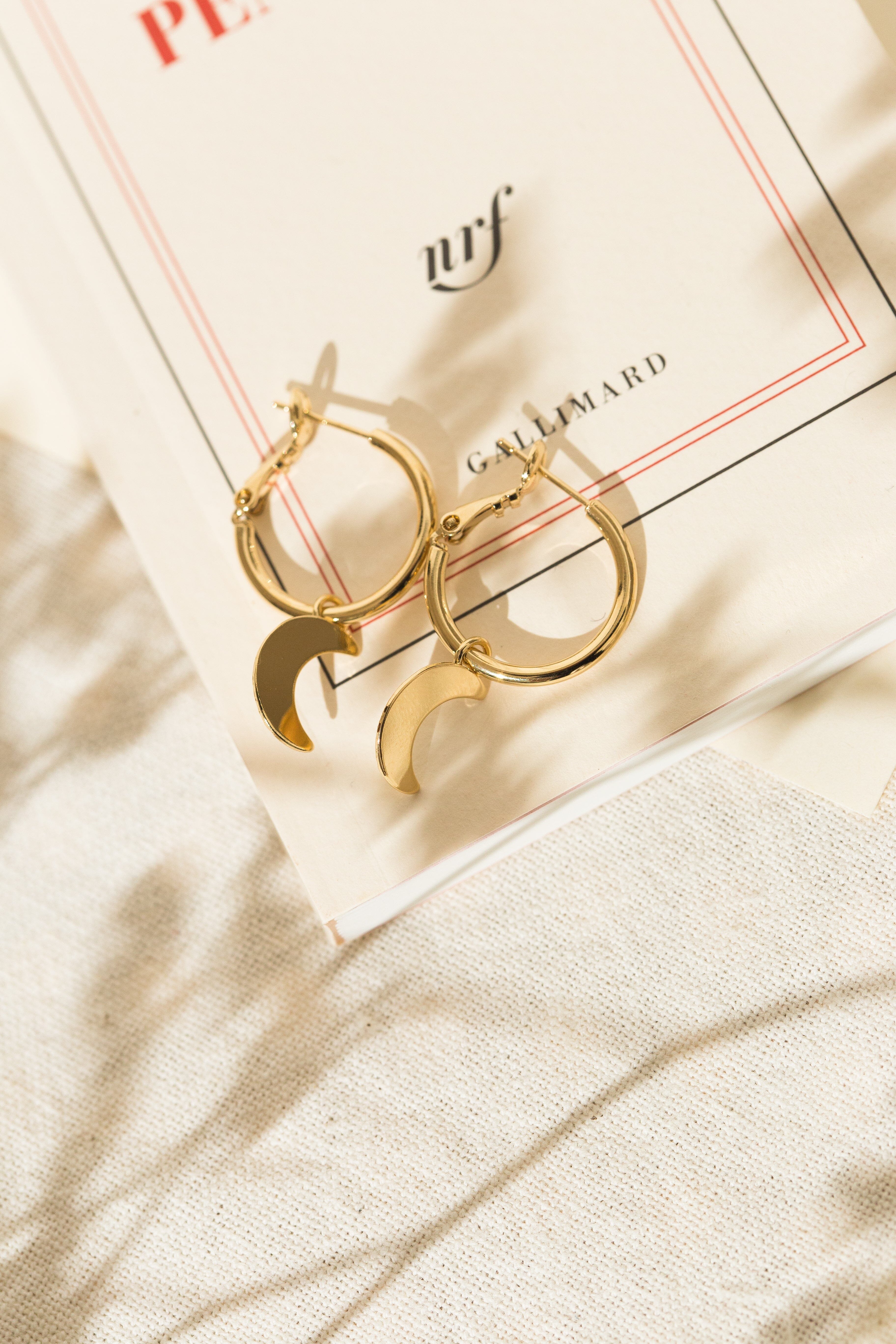 Small hoop earrings with gold-plated crescent moons MONSIEUR SIMONE Golden
