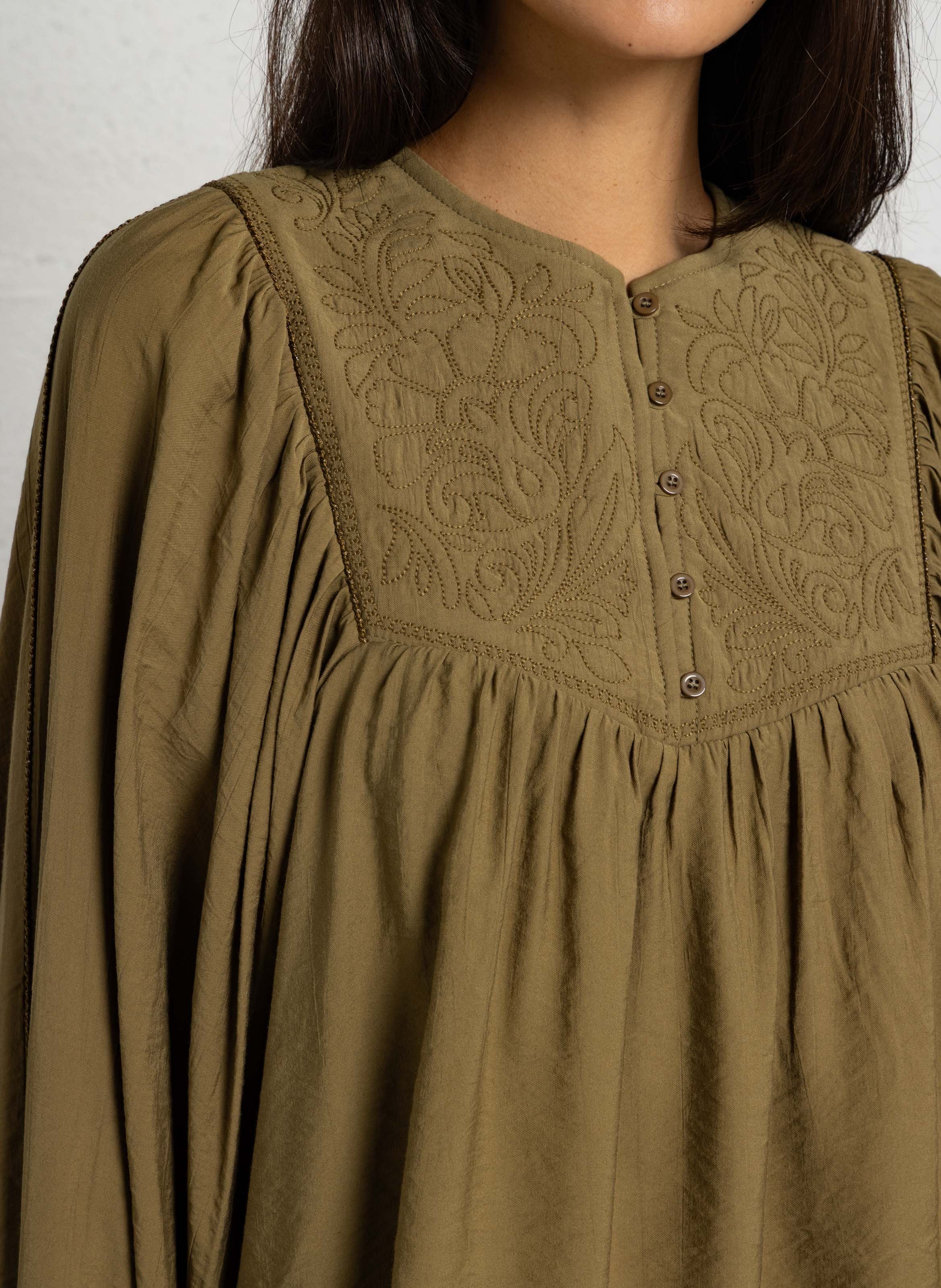 Blouse brodée col rond  SEE U SOON Kaki