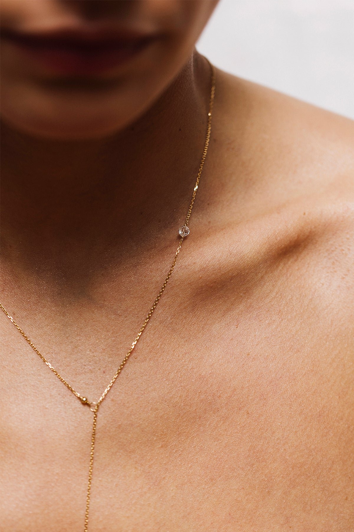 Adjustable necklace vice-versa in 18K gold with white diamond YAY White