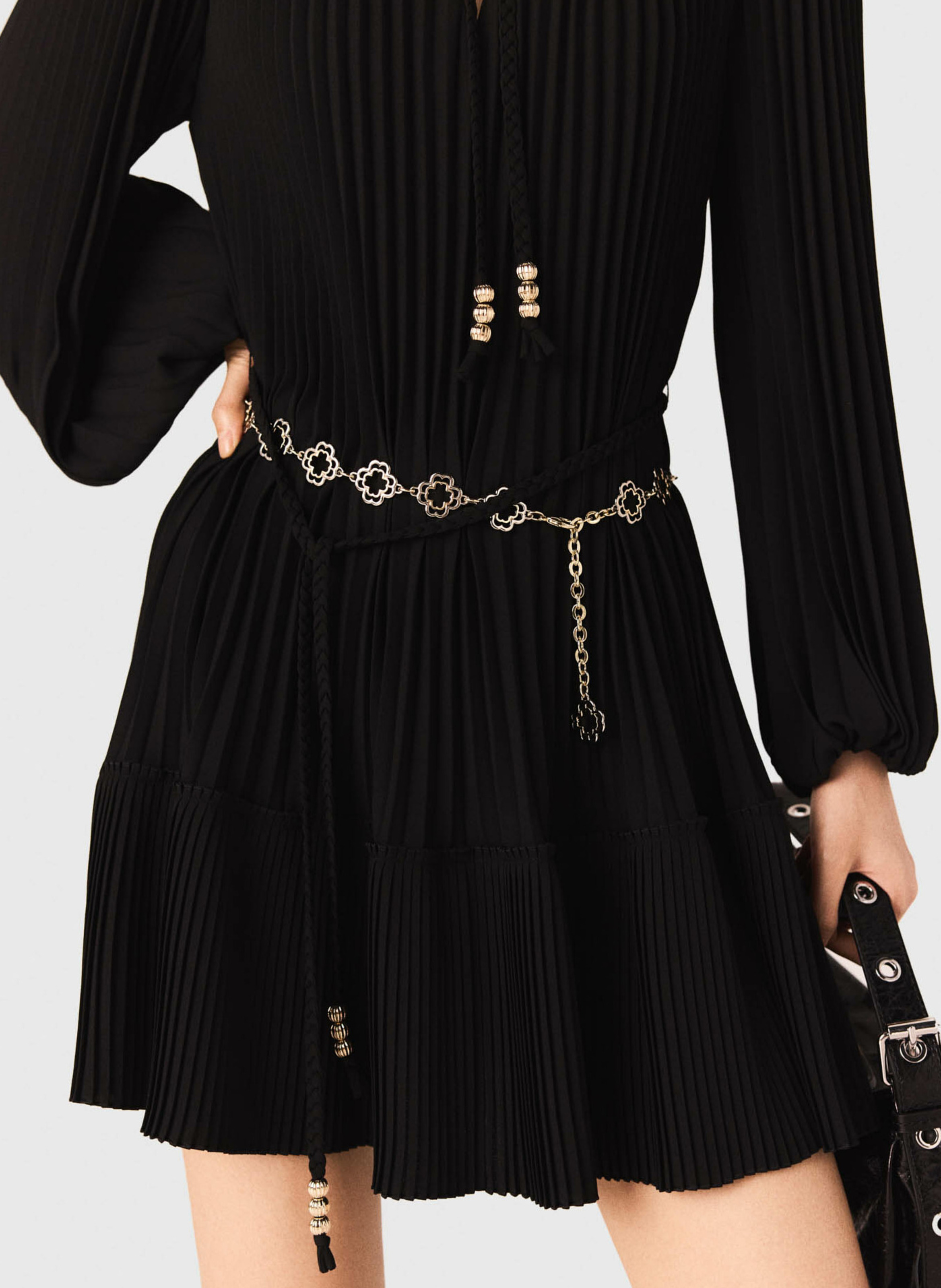 Robe courte col V plissée MAJE Noir