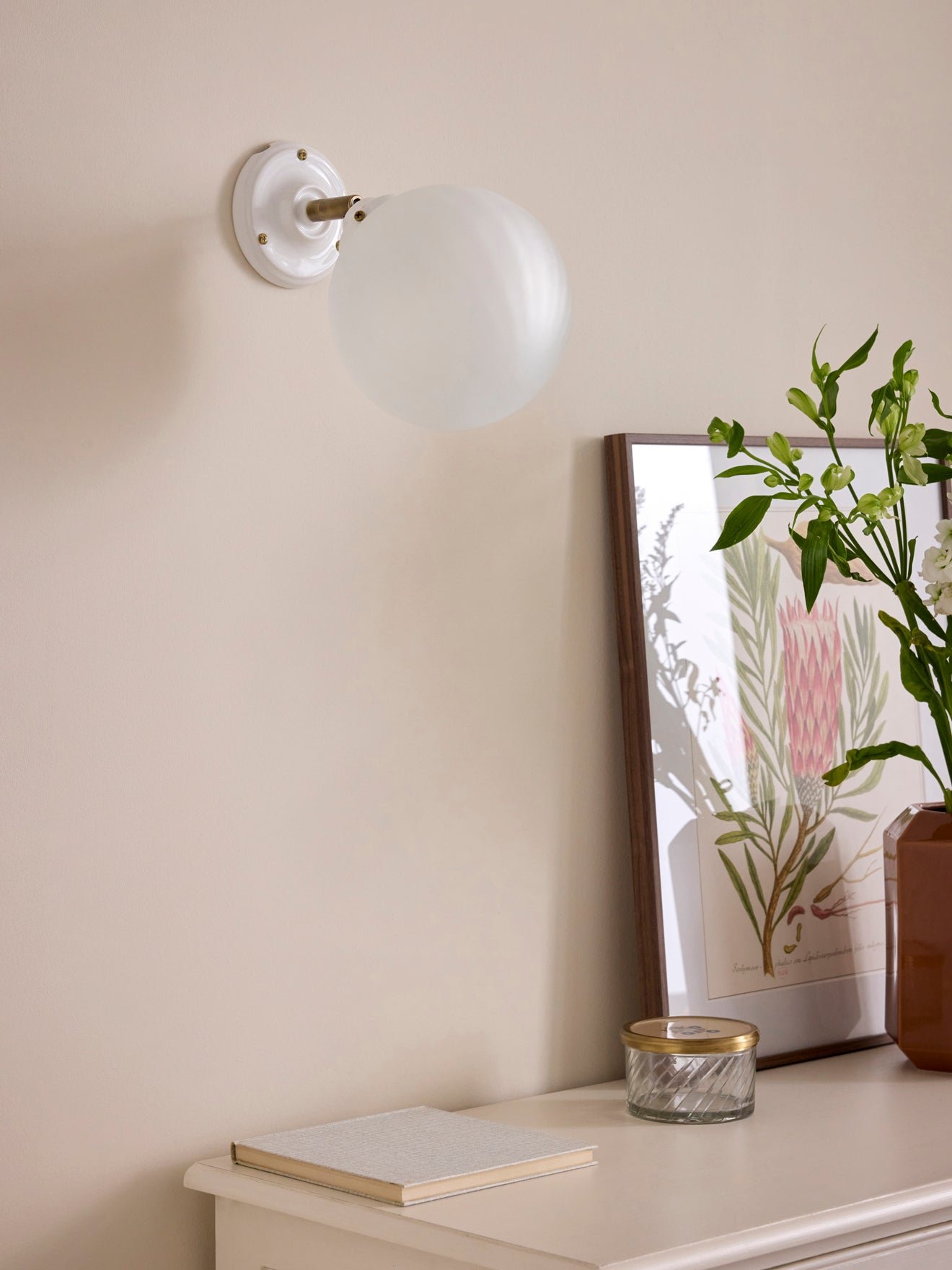 Glass and ceramic Zélie applique CYRILLUS