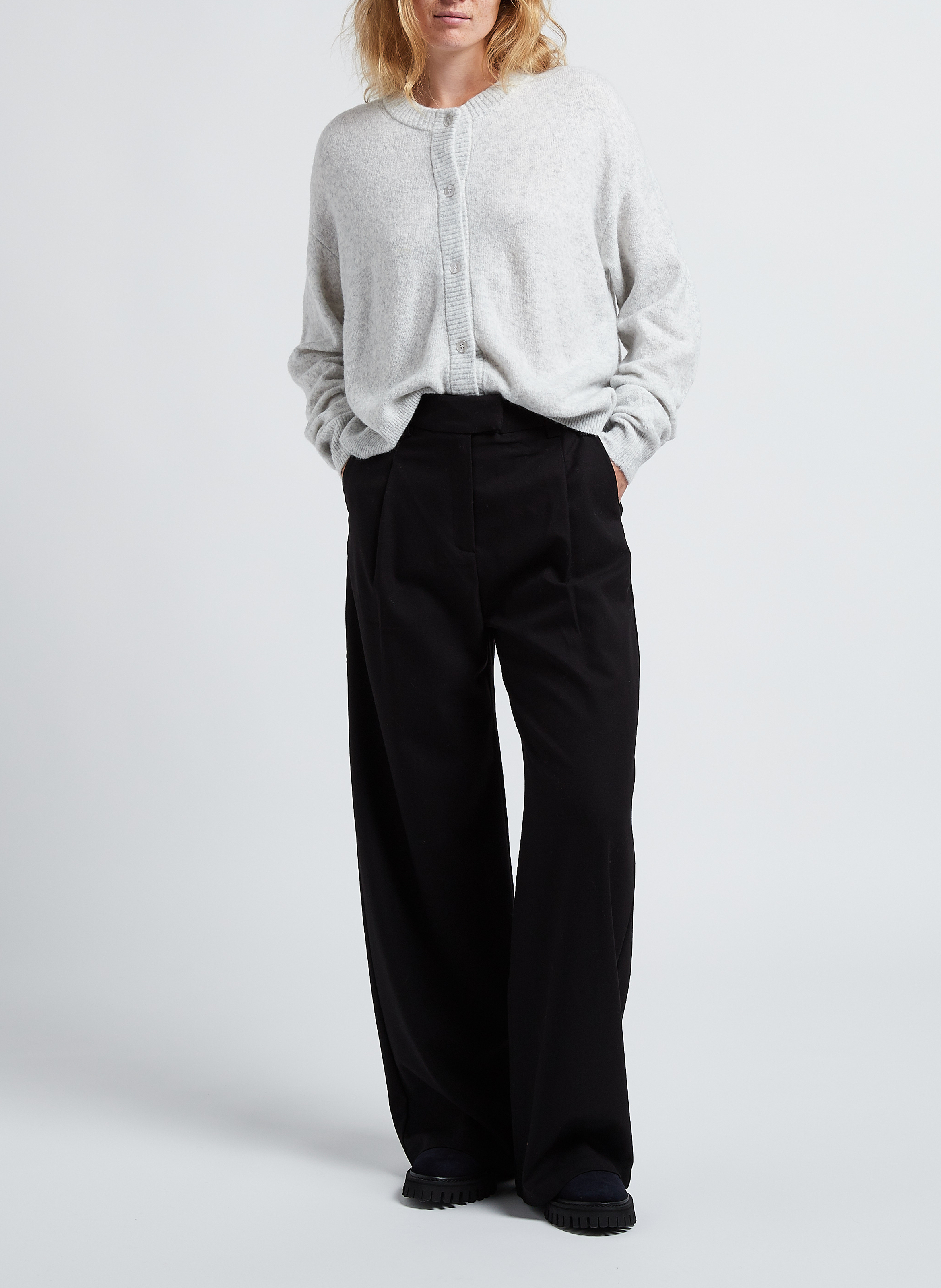 Geknöpfte Strickjacke mit Rundhalskragen AMERICAN VINTAGE Grau