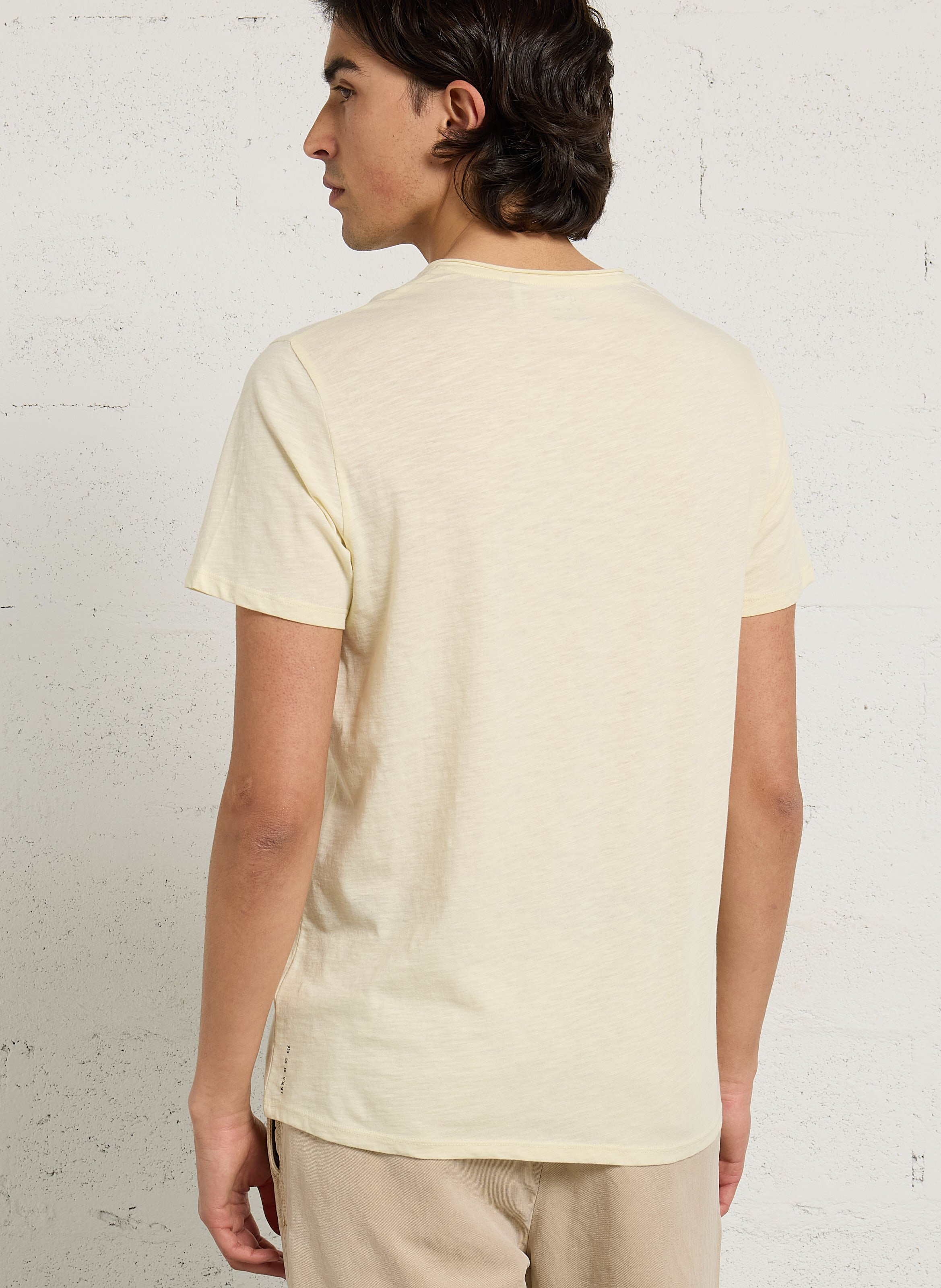 Gerade geschnittenes Baumwoll-T-Shirt mit V-Ausschnitt IKKS Gelb