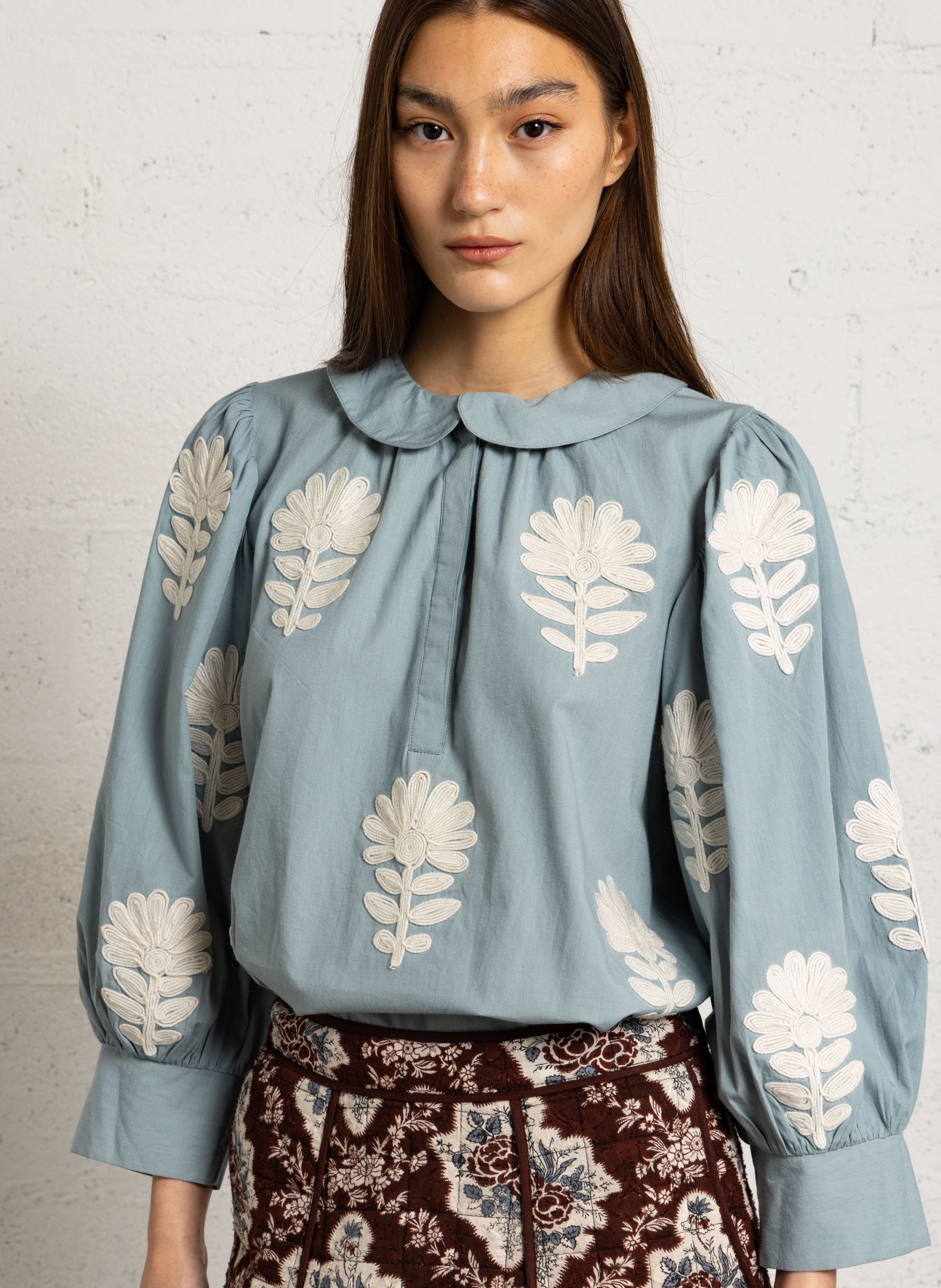 Weite Bluse mit Stehkragen aus Baumwolle ANTIK BATIK Blau