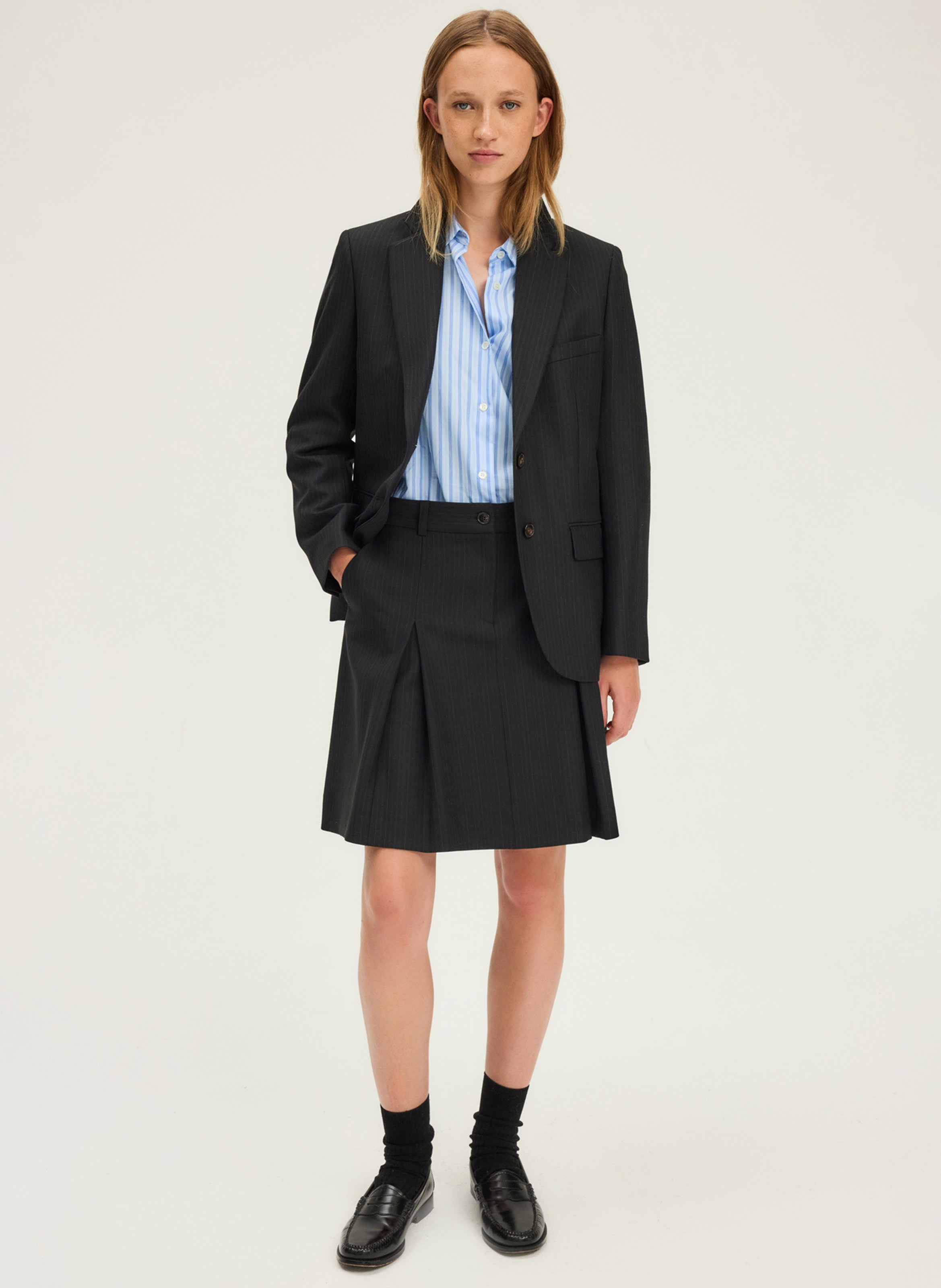 Jupe courte droite à fines rayures PABLO Noir