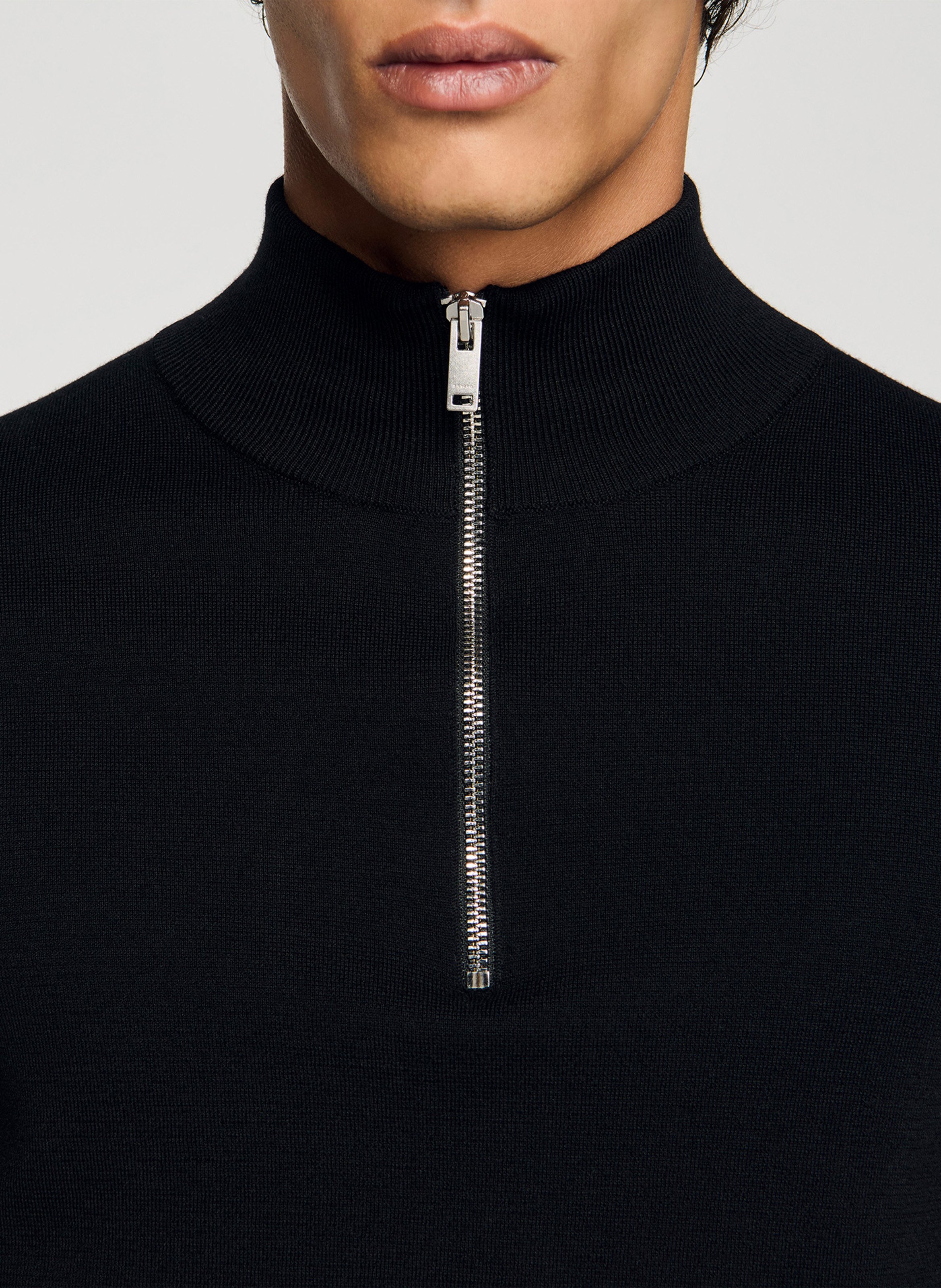 Pull col montant zippé en laine SANDRO Noir