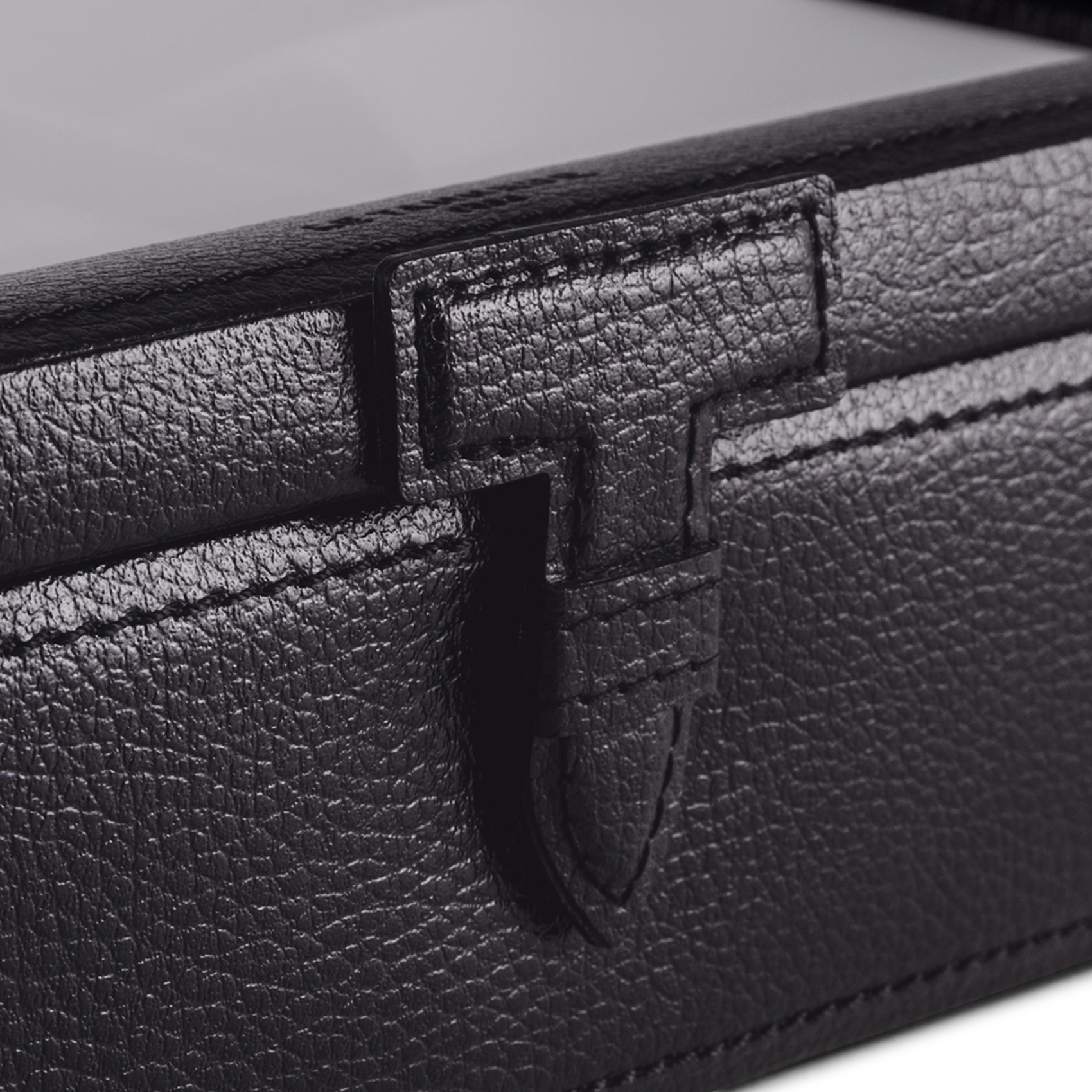 Leather jewelry box LE TANNEUR Black