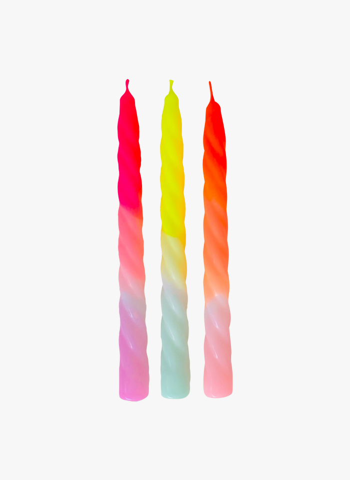 Tendance Twisted Candles : comment réaliser des bougies torsadées ?