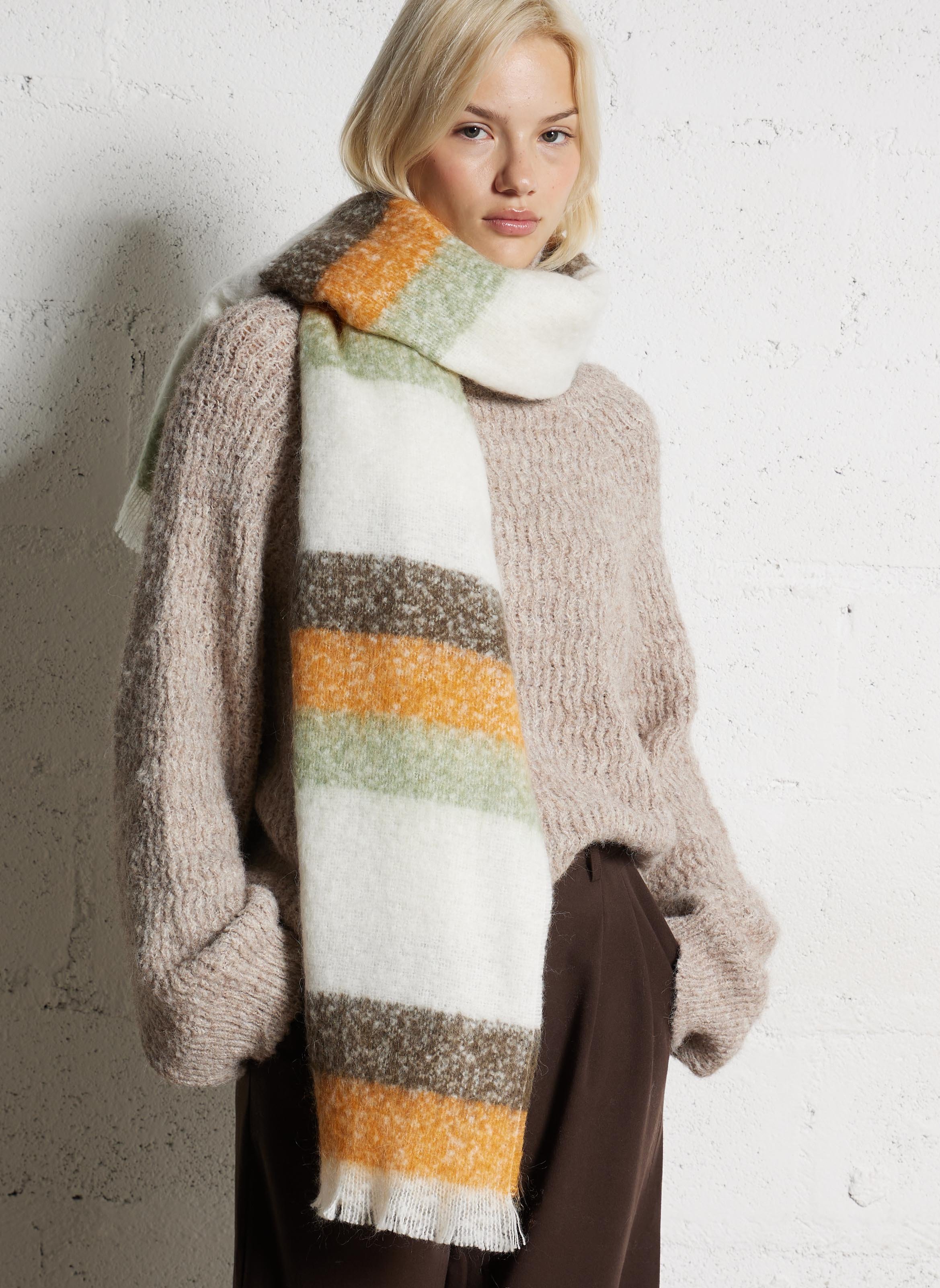 Sjaal | wolblend met mohair AU PRINTEMPS PARIS