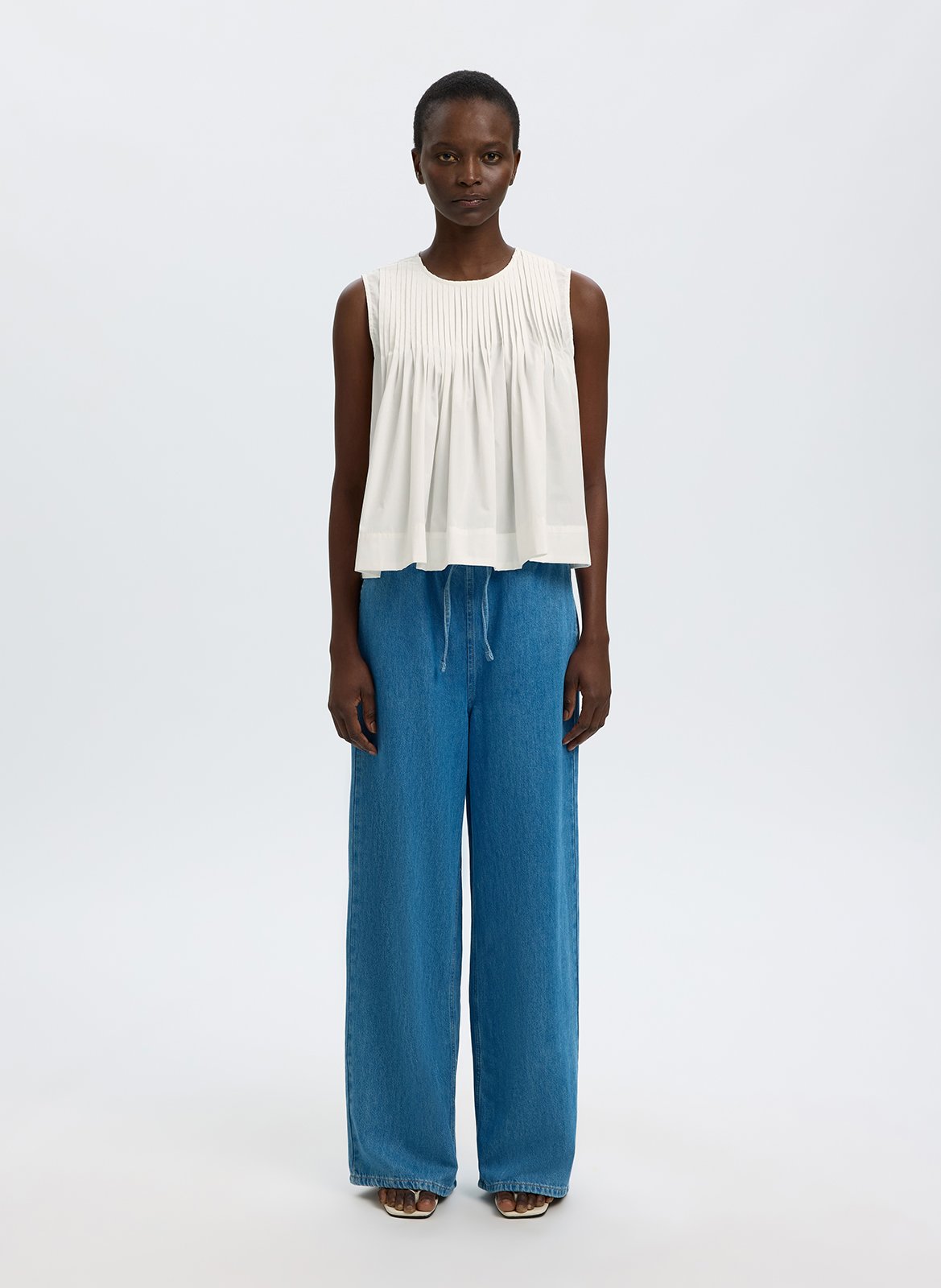 Top droit col rond plissé SELECTED Blanc