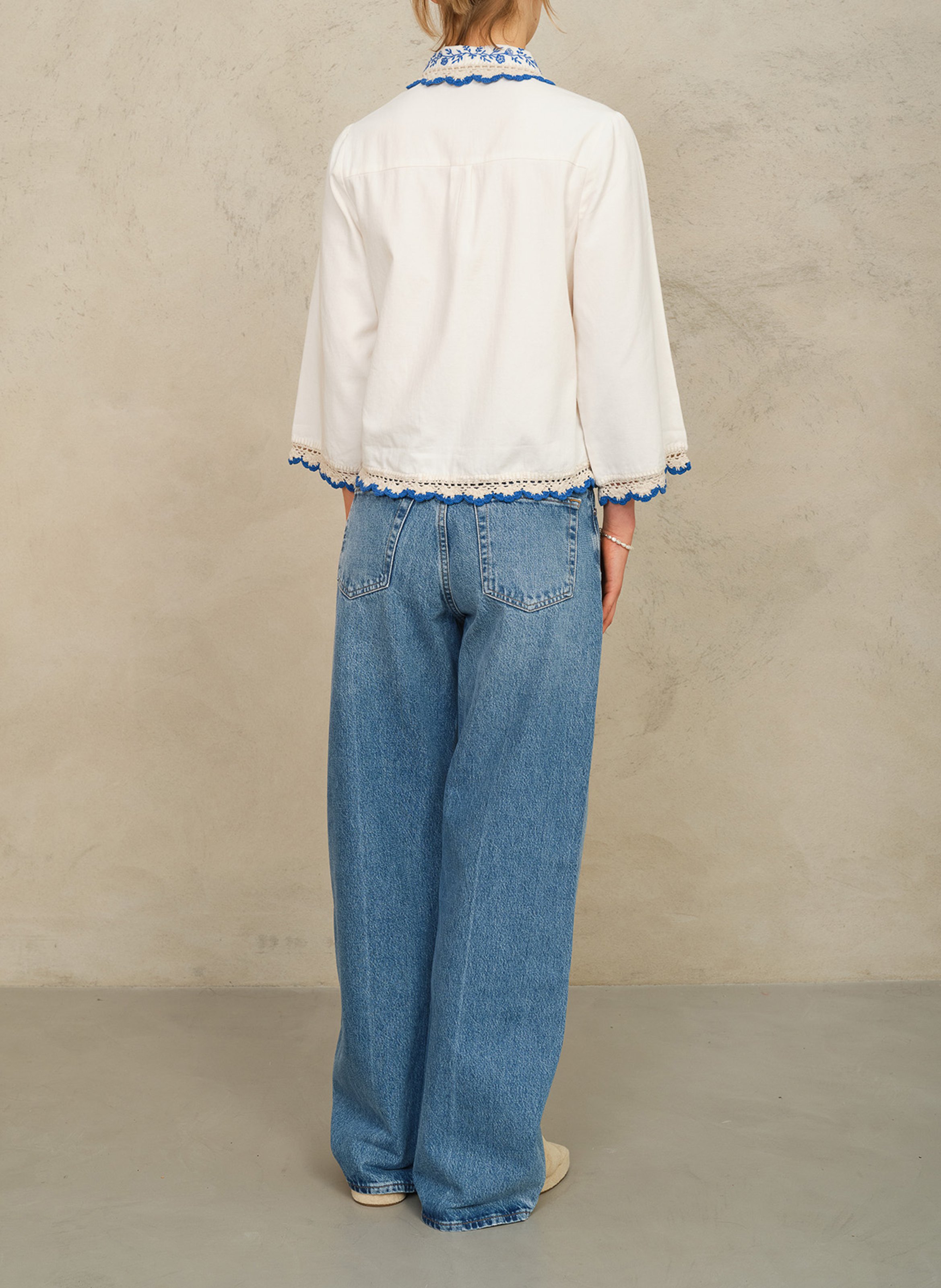 Gerade geschnittenes Baumwollhemd M.A.B.E Weiss