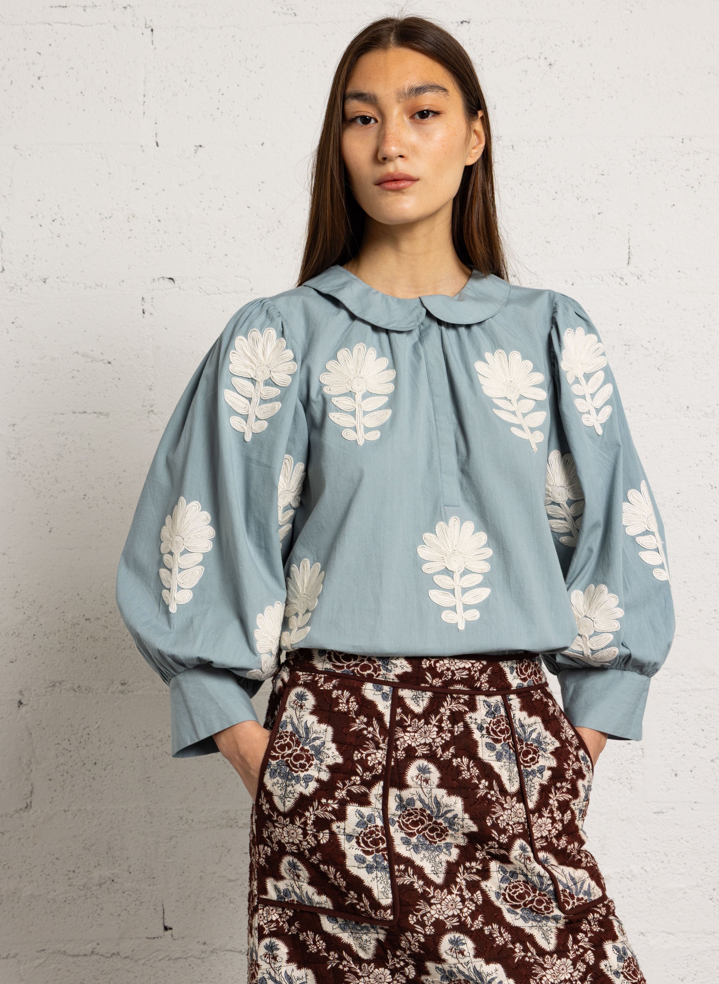 Weite Bluse mit Stehkragen aus Baumwolle ANTIK BATIK Blau