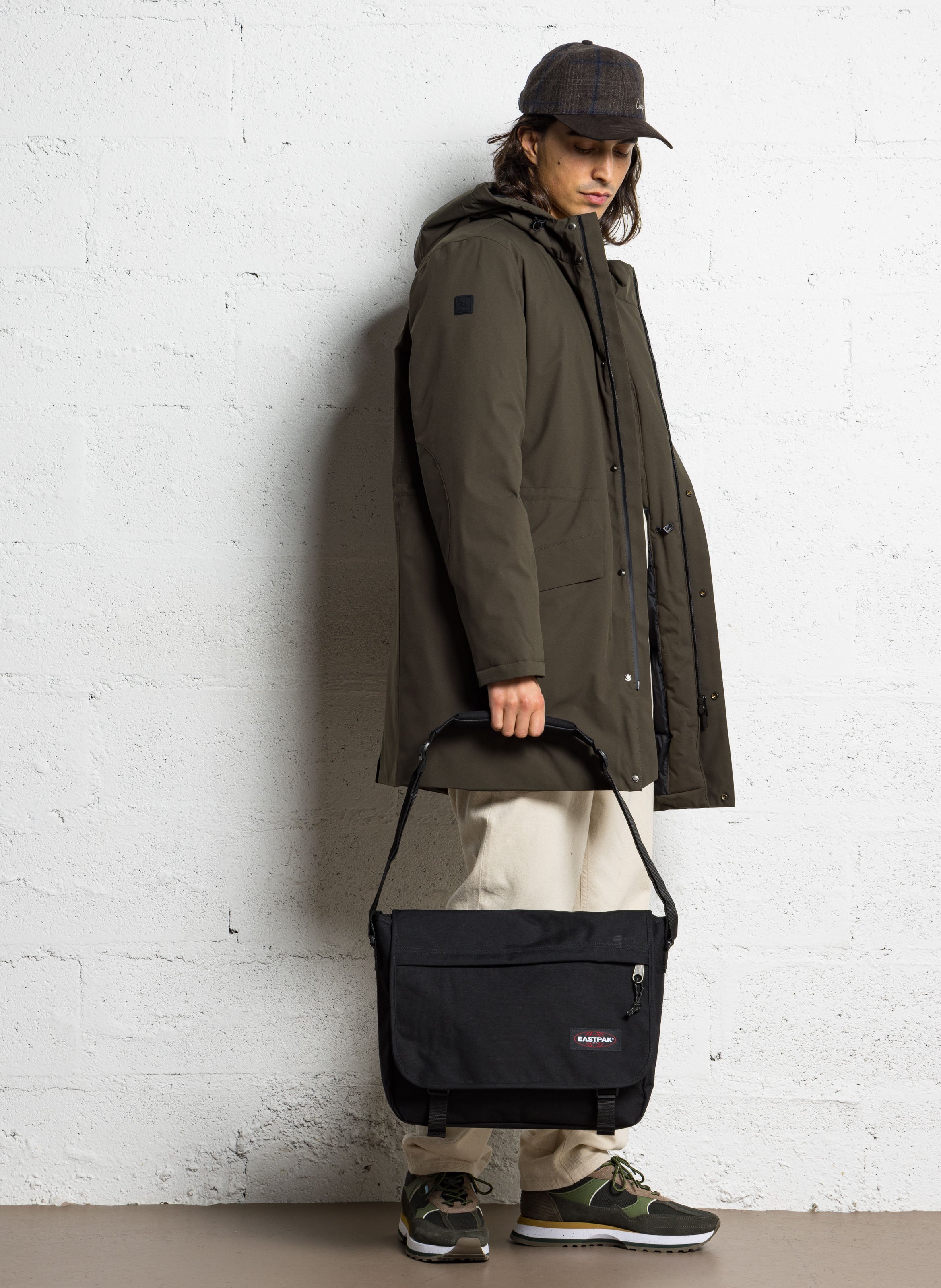 Tomec - Umhängetasche EASTPAK Schwarz