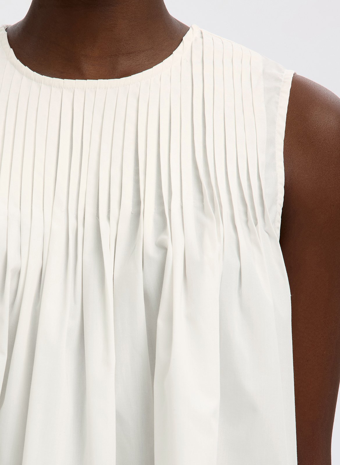 Top droit col rond plissé SELECTED Blanc