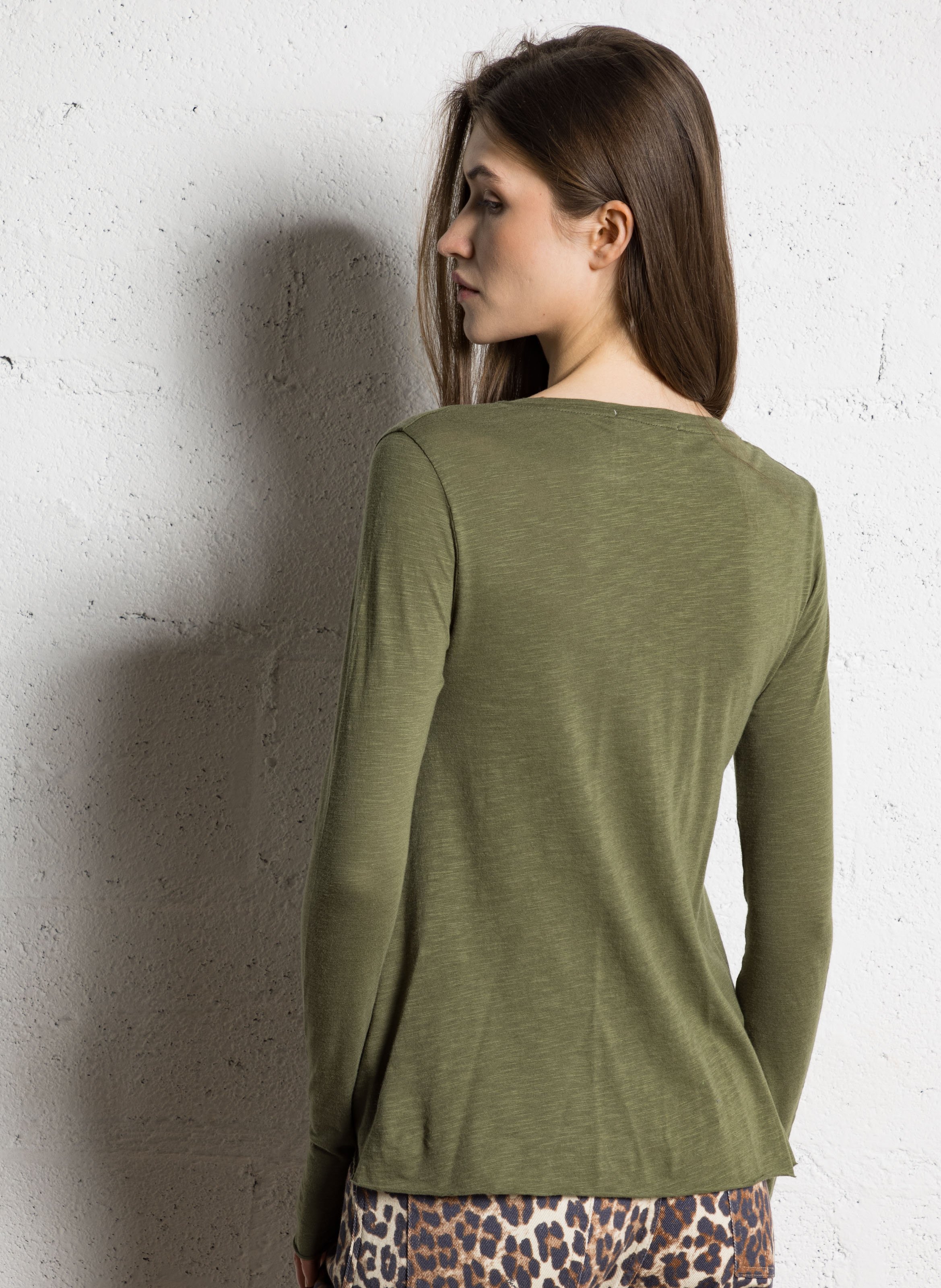 Tee-shirt à col V en coton mélangé AMERICAN VINTAGE Vert