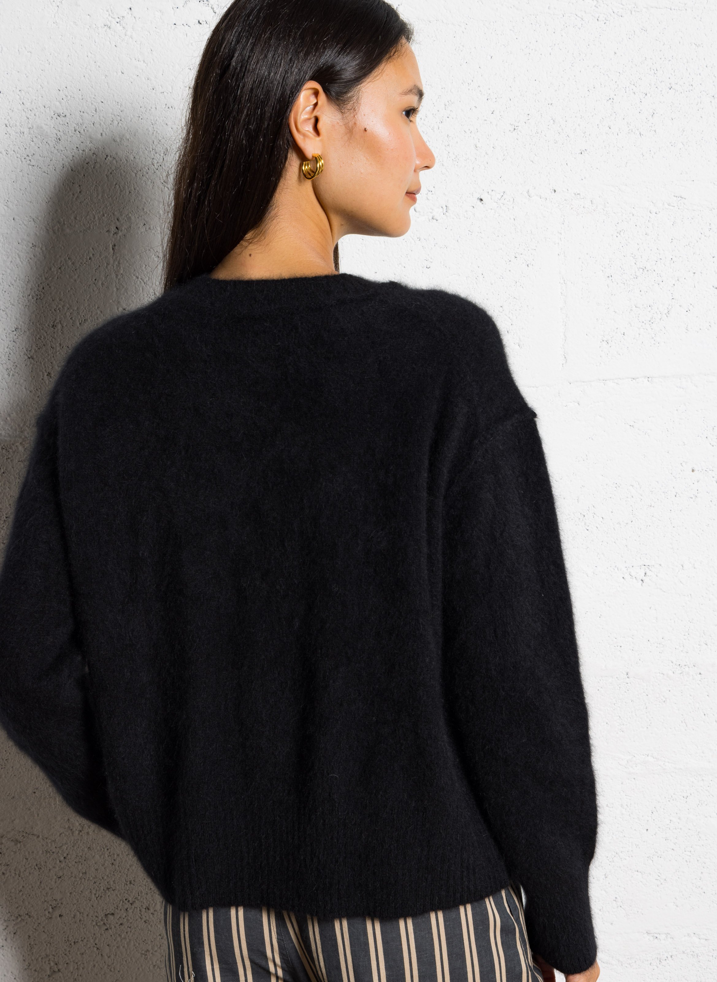Abidjan wool round-neck sweater BELLA JONES Black