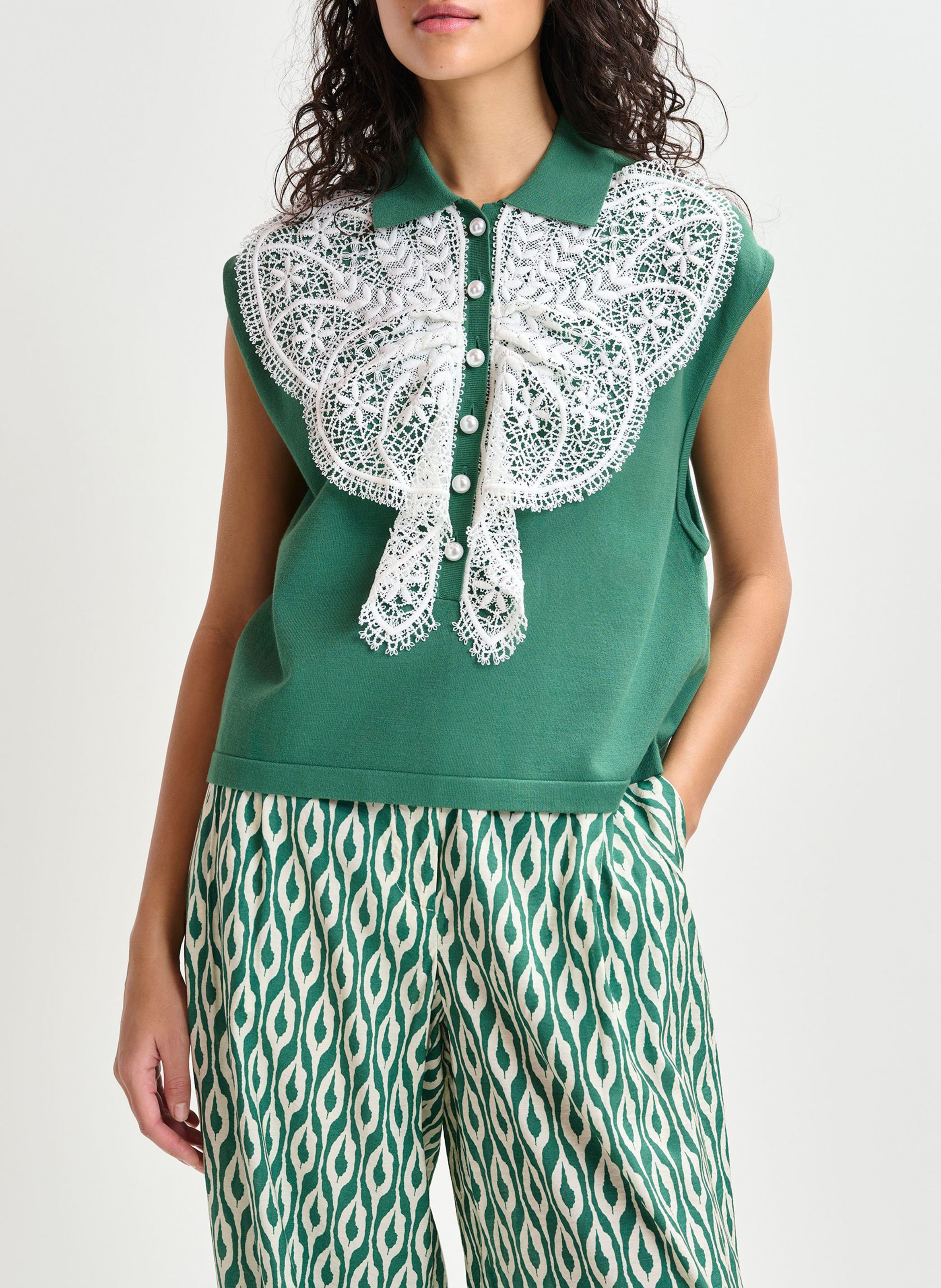 Polo sans manches à broderies fantaisies ESSENTIEL ANTWERP