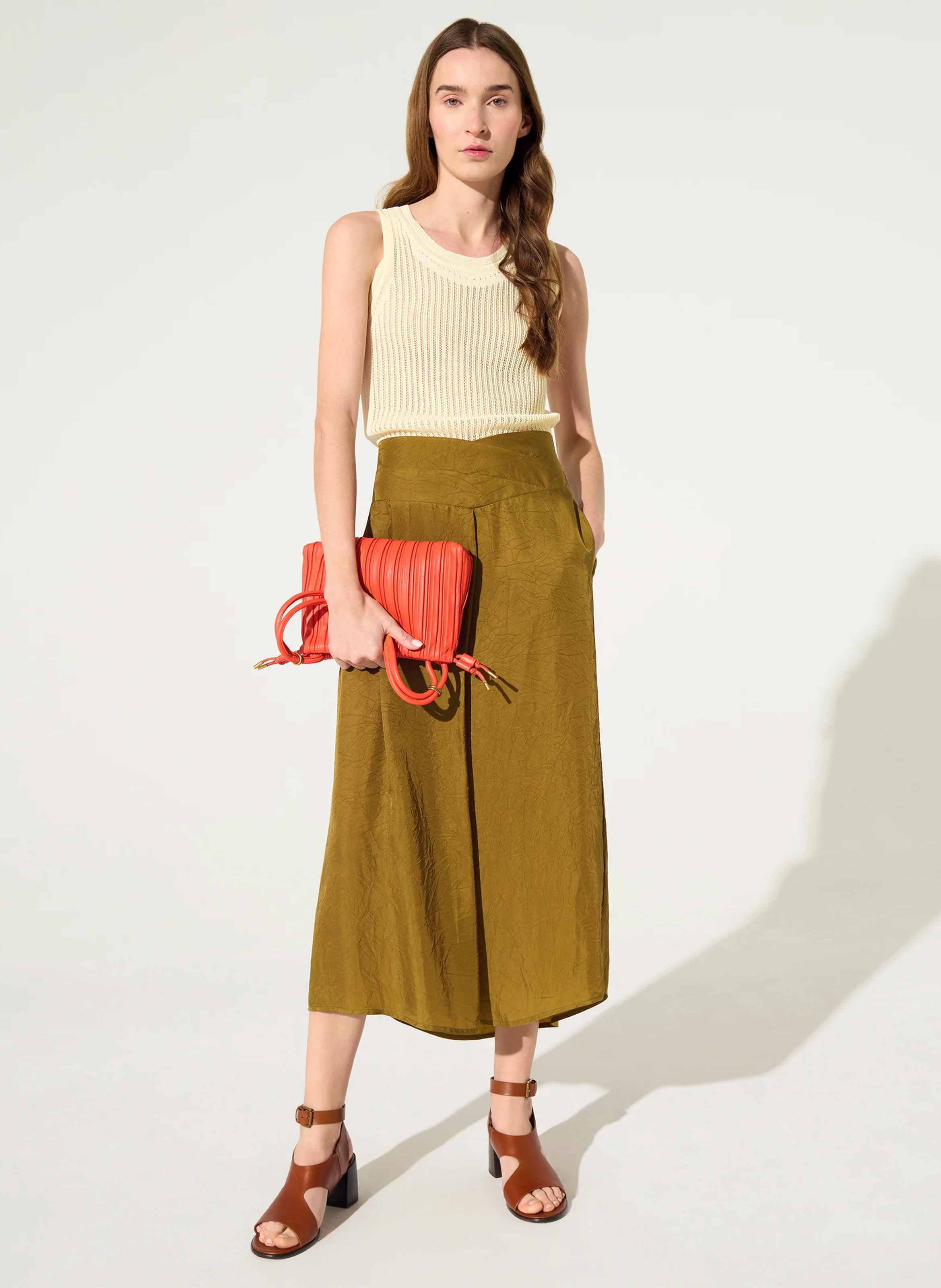 Geblümtes Kurzkleid mit Henley-Ausschnitt COTELAC Braun