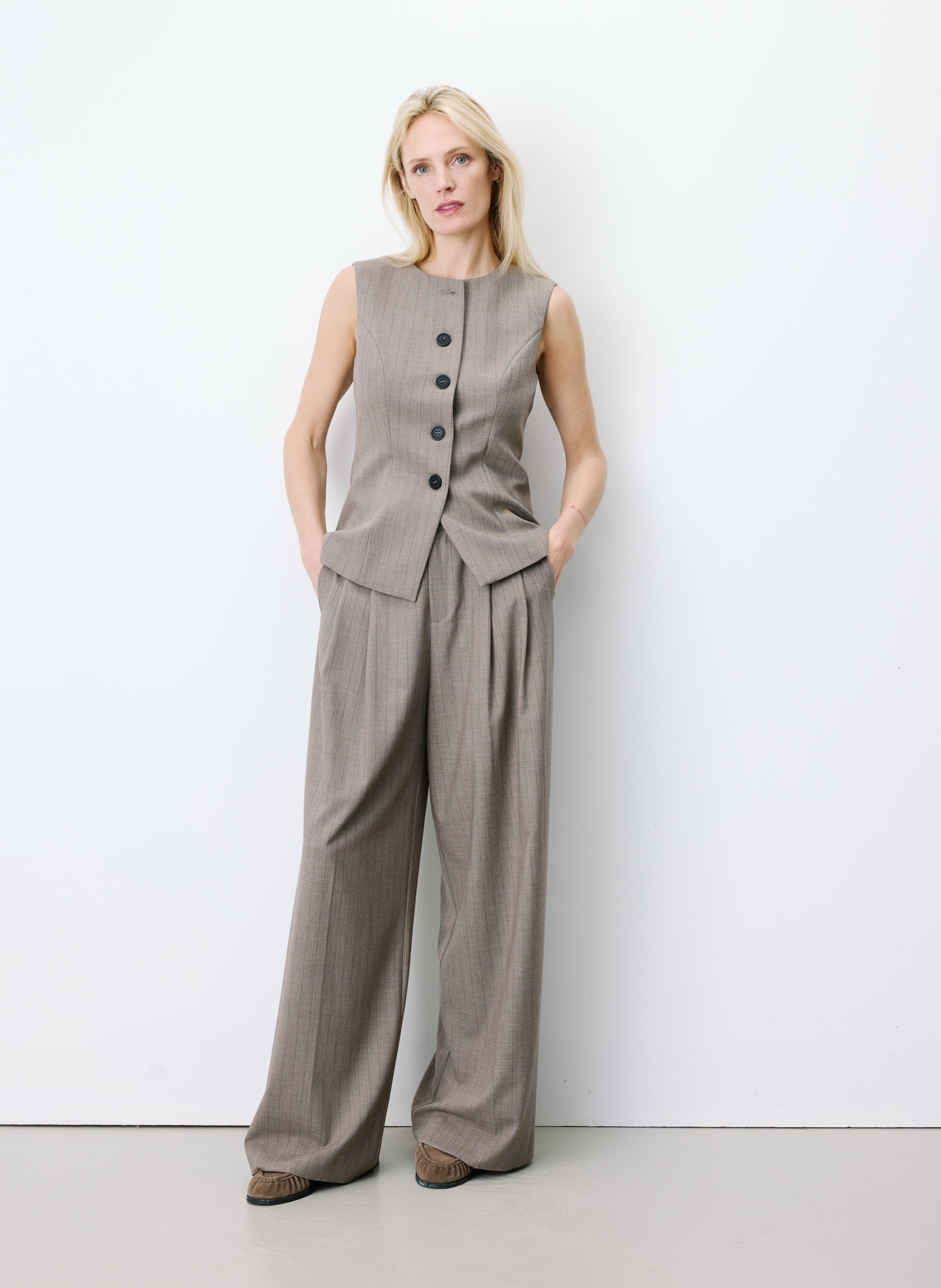 Gilet droit col rond rayé GRACE ET MILA Marron