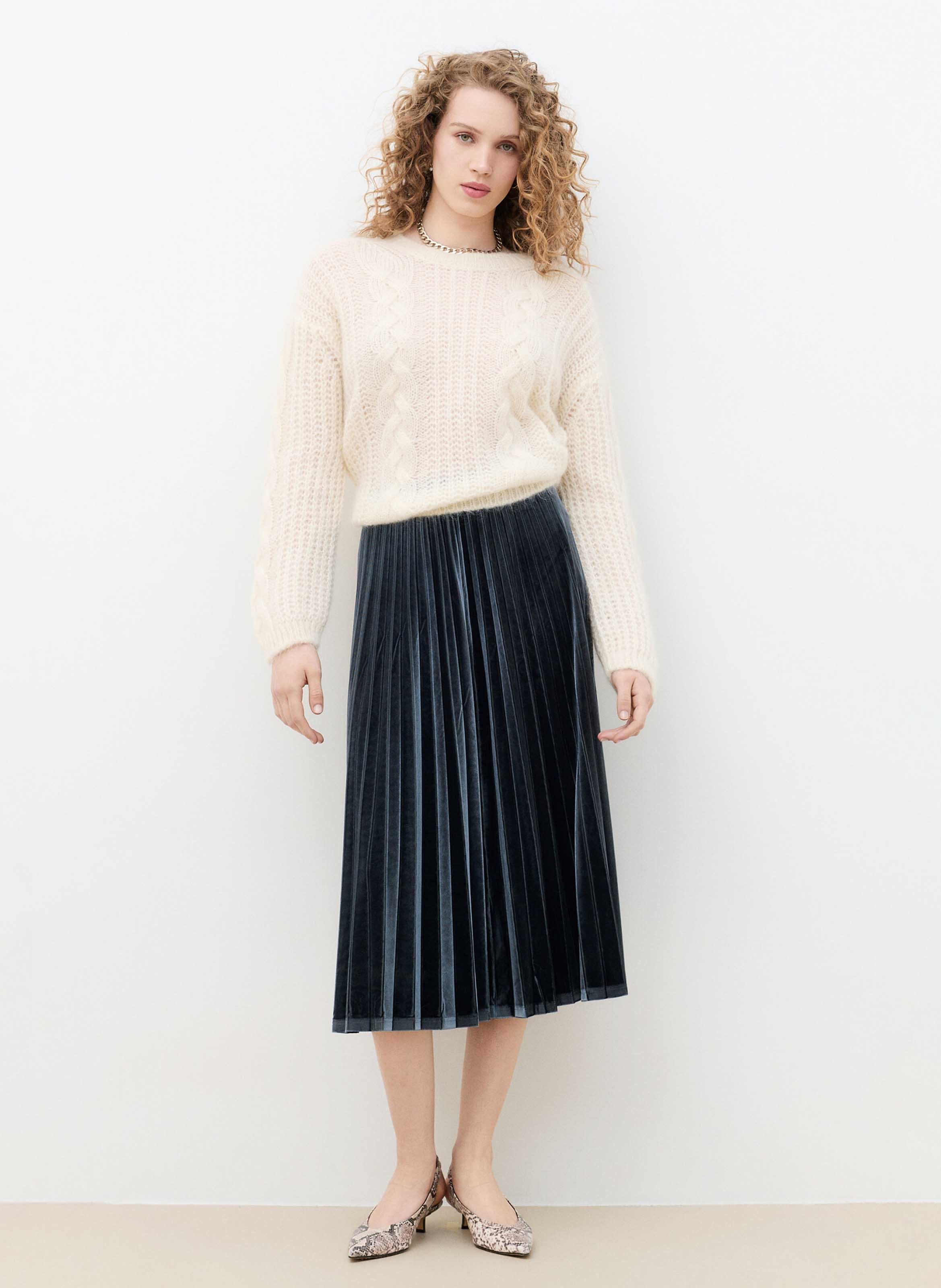 Pull col rond en laine d'alpaga mélangée CAROLL Beige