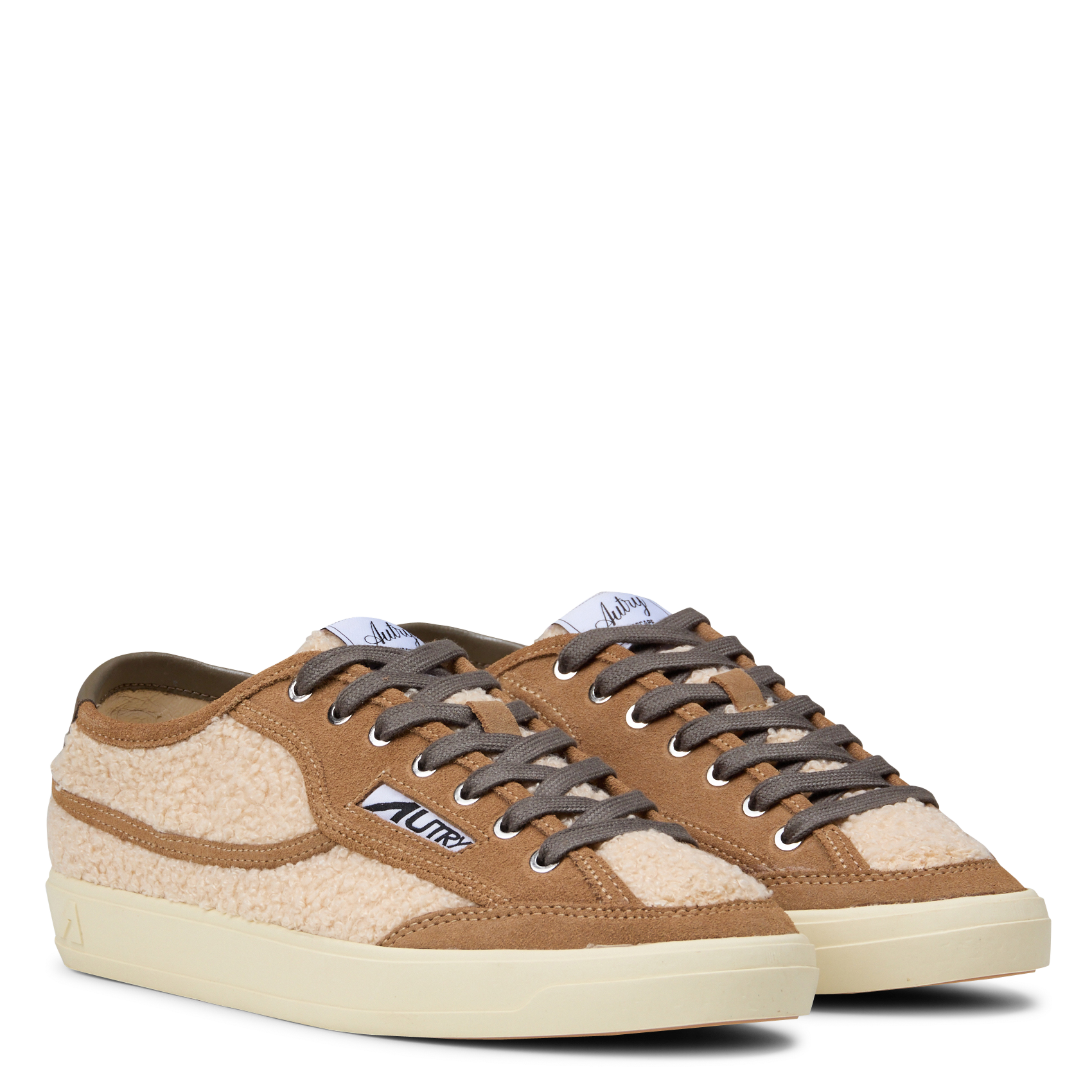 Low-top leather trainers AUTRY Beige