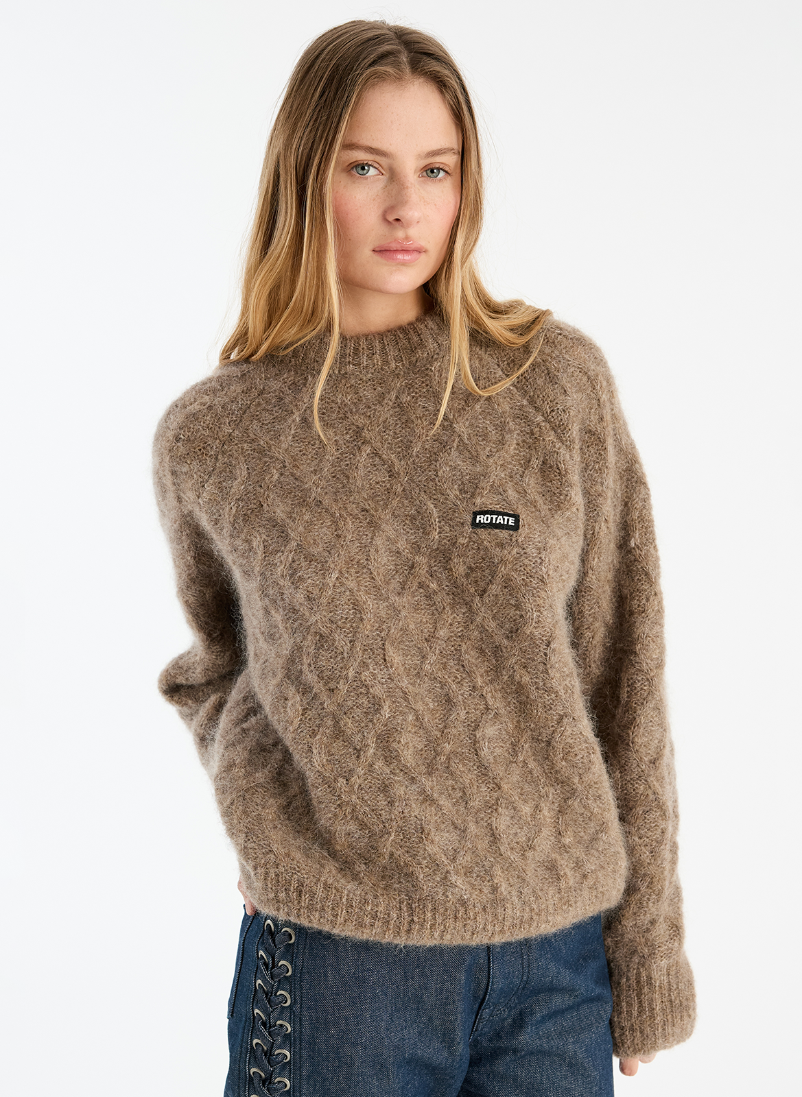 Pull droit uni en laine mélangée ROTATE Marron