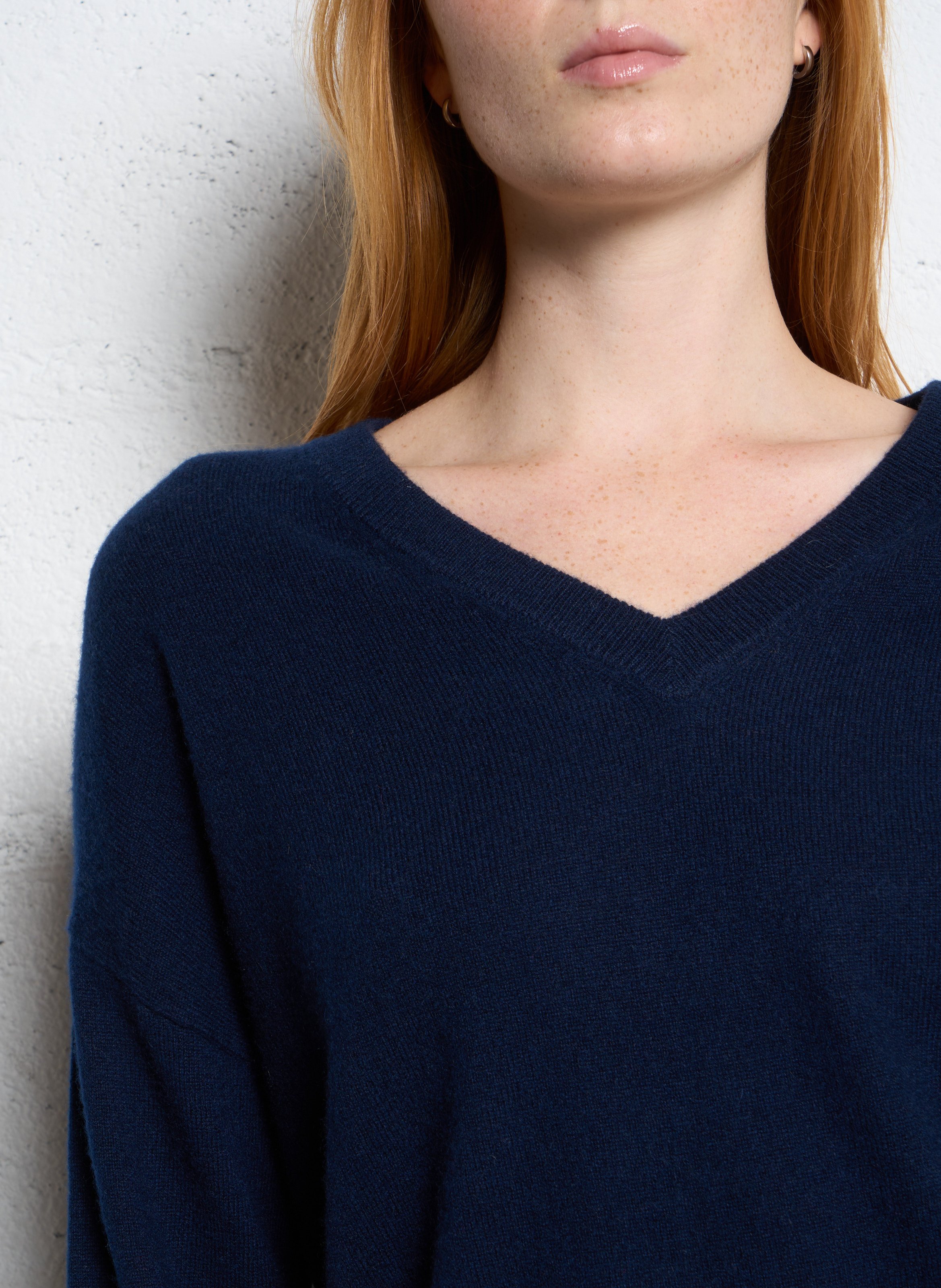 Straight V-neck cashmere sweater SUD EXPRESS Blue