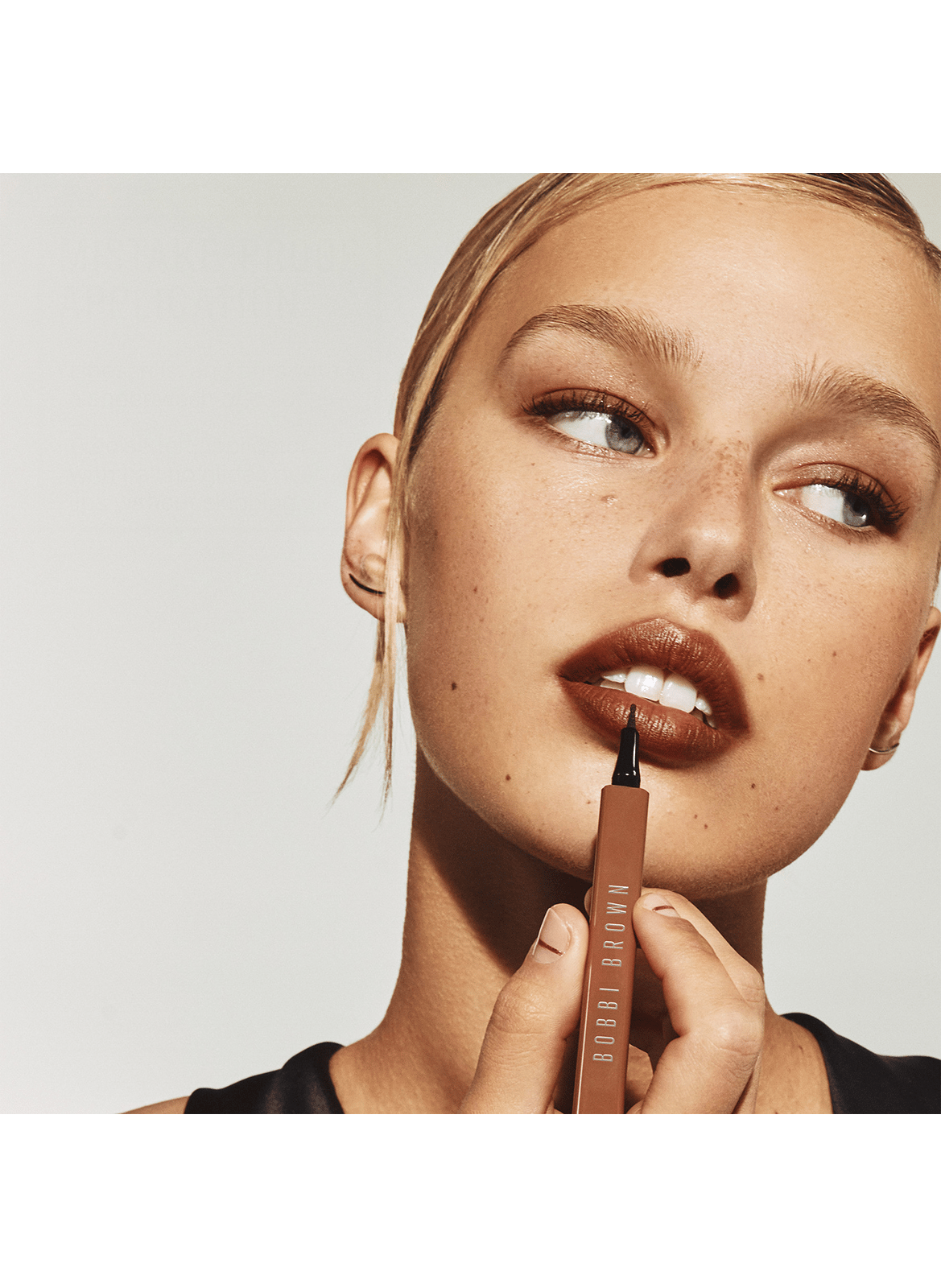 Lip Tint Liner - Subtle lip shade | Smokey mulberry BOBBI BROWN Beauty