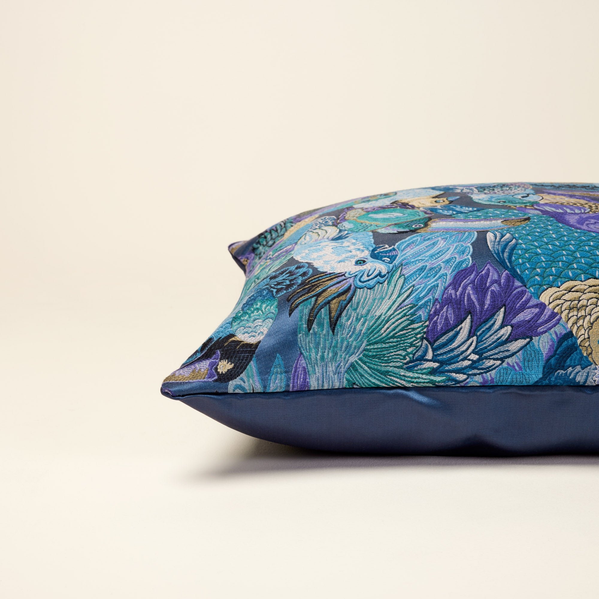 JUNGLE BIRDS - Cushion cover MADURA Blue
