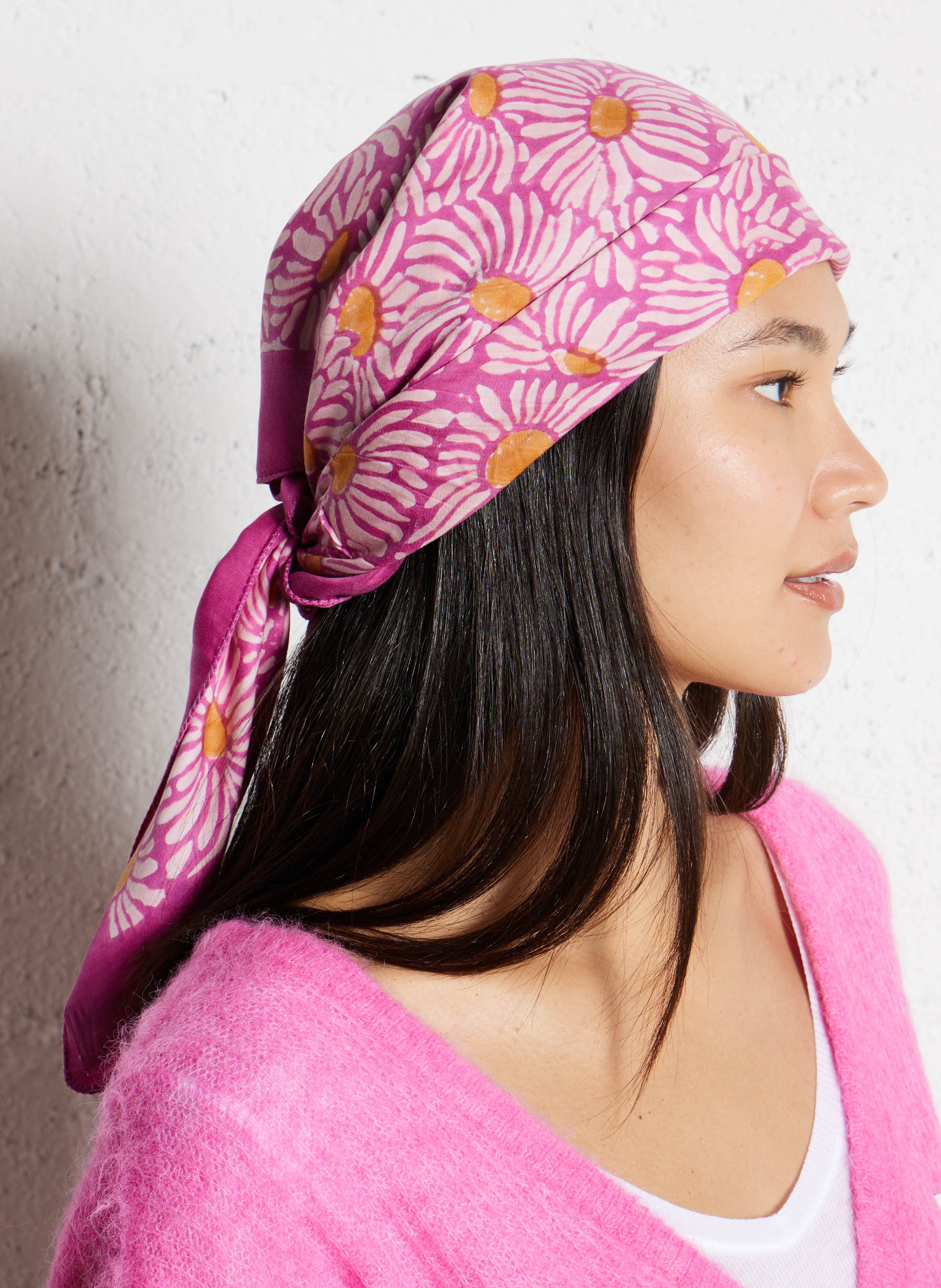 - 86 x 182 cm. APACHES COLLECTIONS Pink