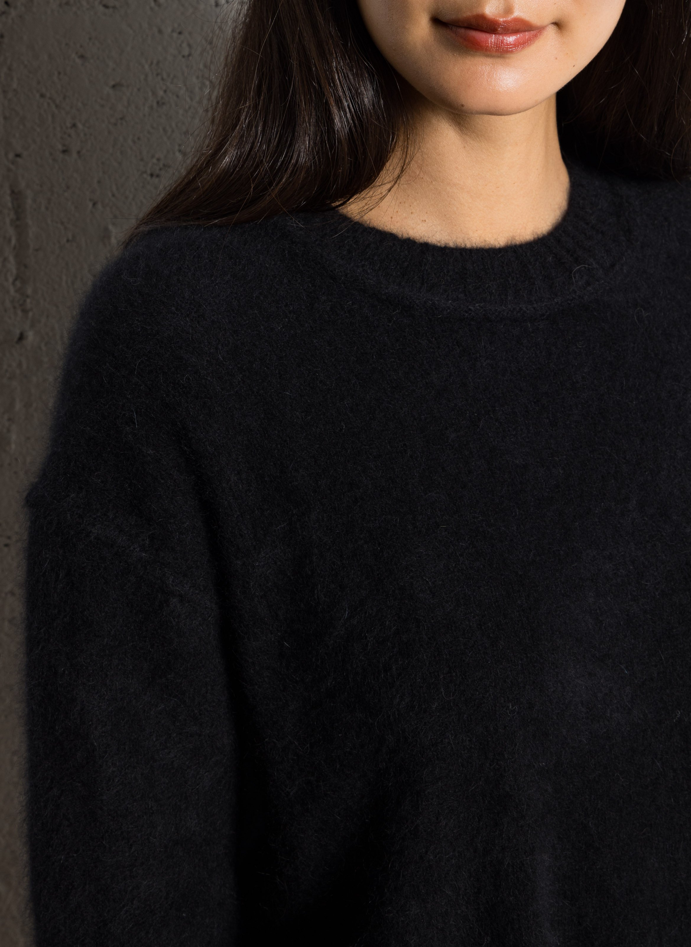Abidjan wool round-neck sweater BELLA JONES Black