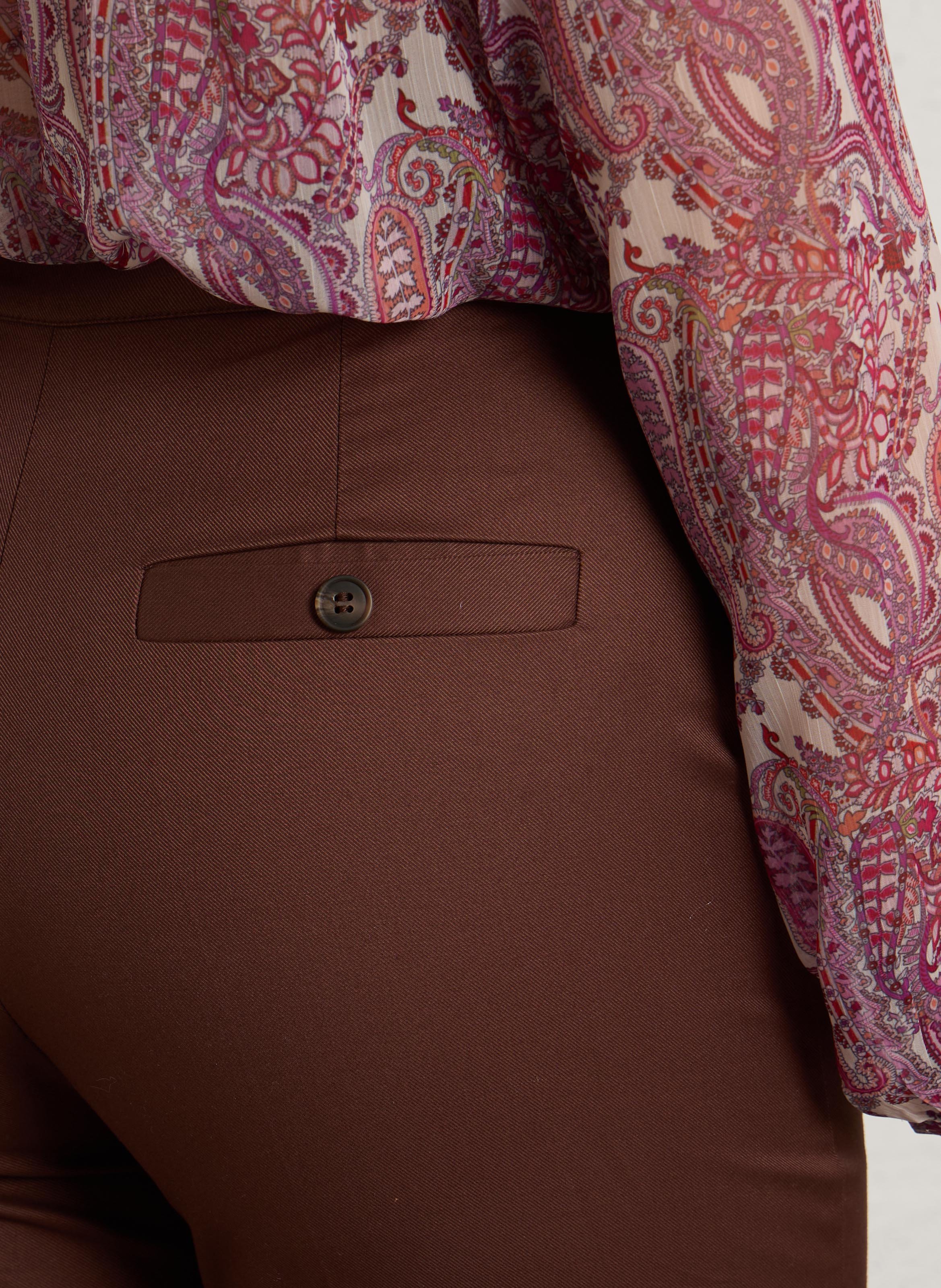 Solid straight leg pants with cuffs SUD EXPRESS Brown