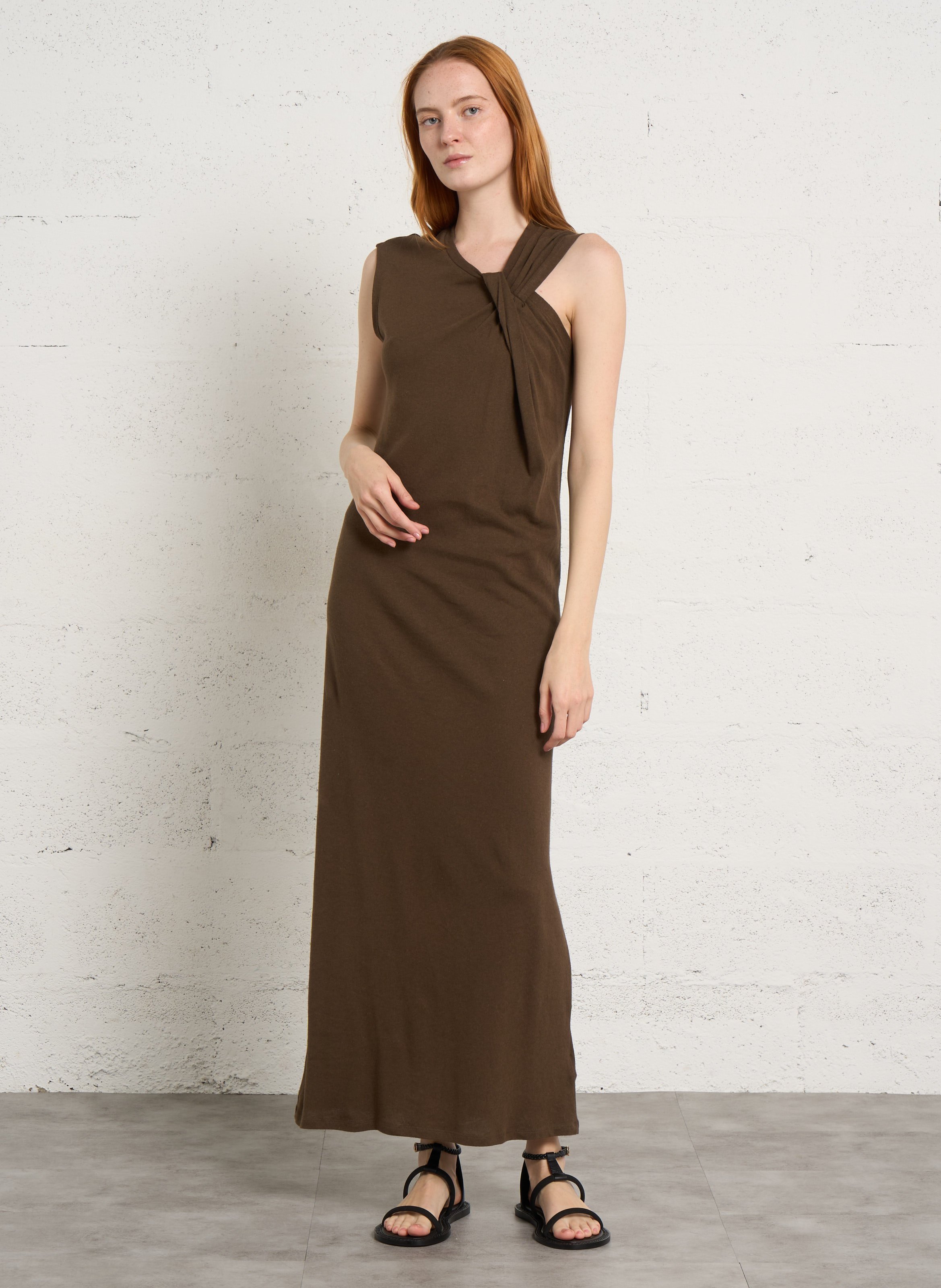 Long v-neck dress in blended cotton and linen MAJESTIC FILATURES Brown