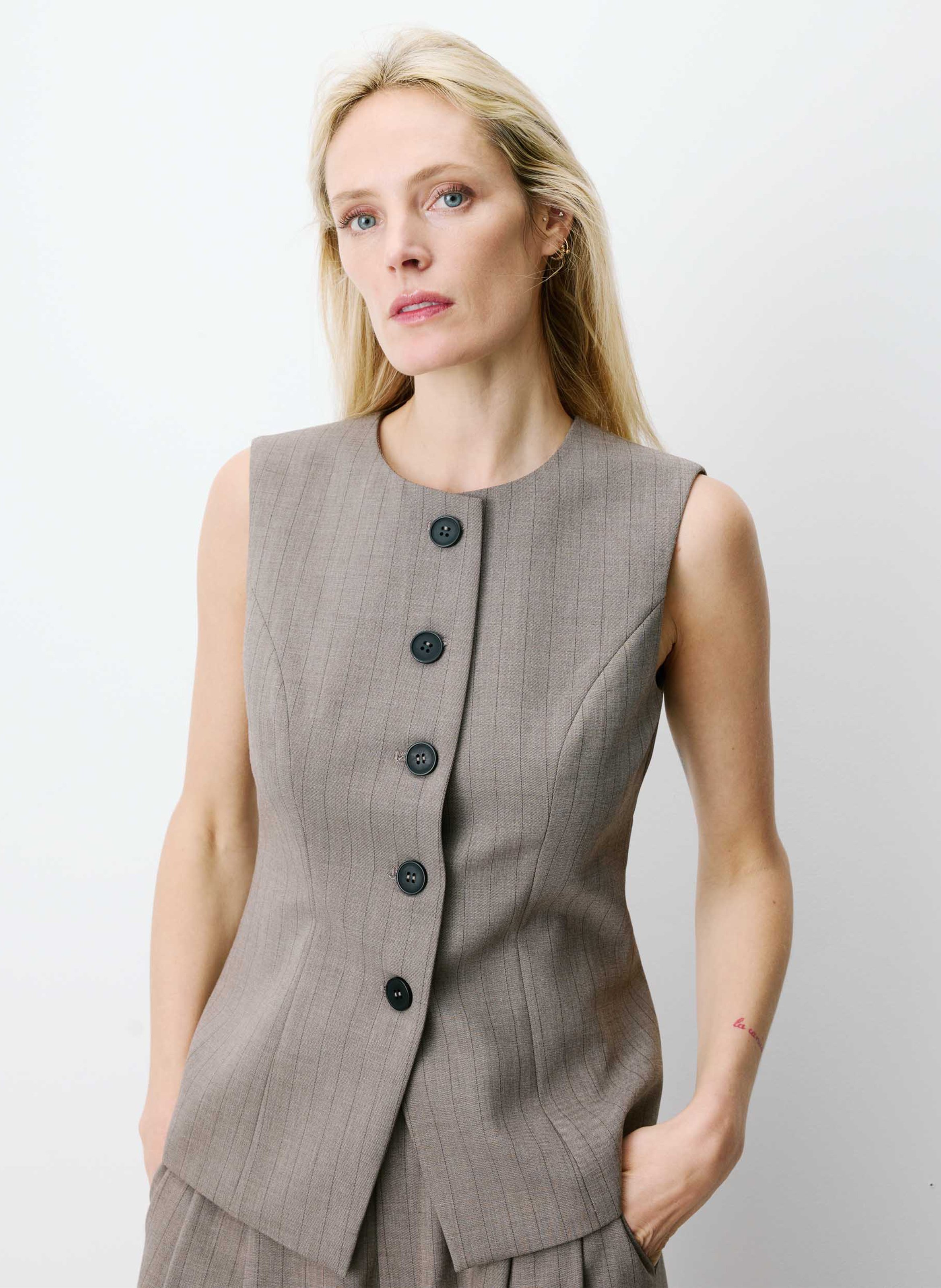 Gilet droit col rond rayé GRACE ET MILA Marron